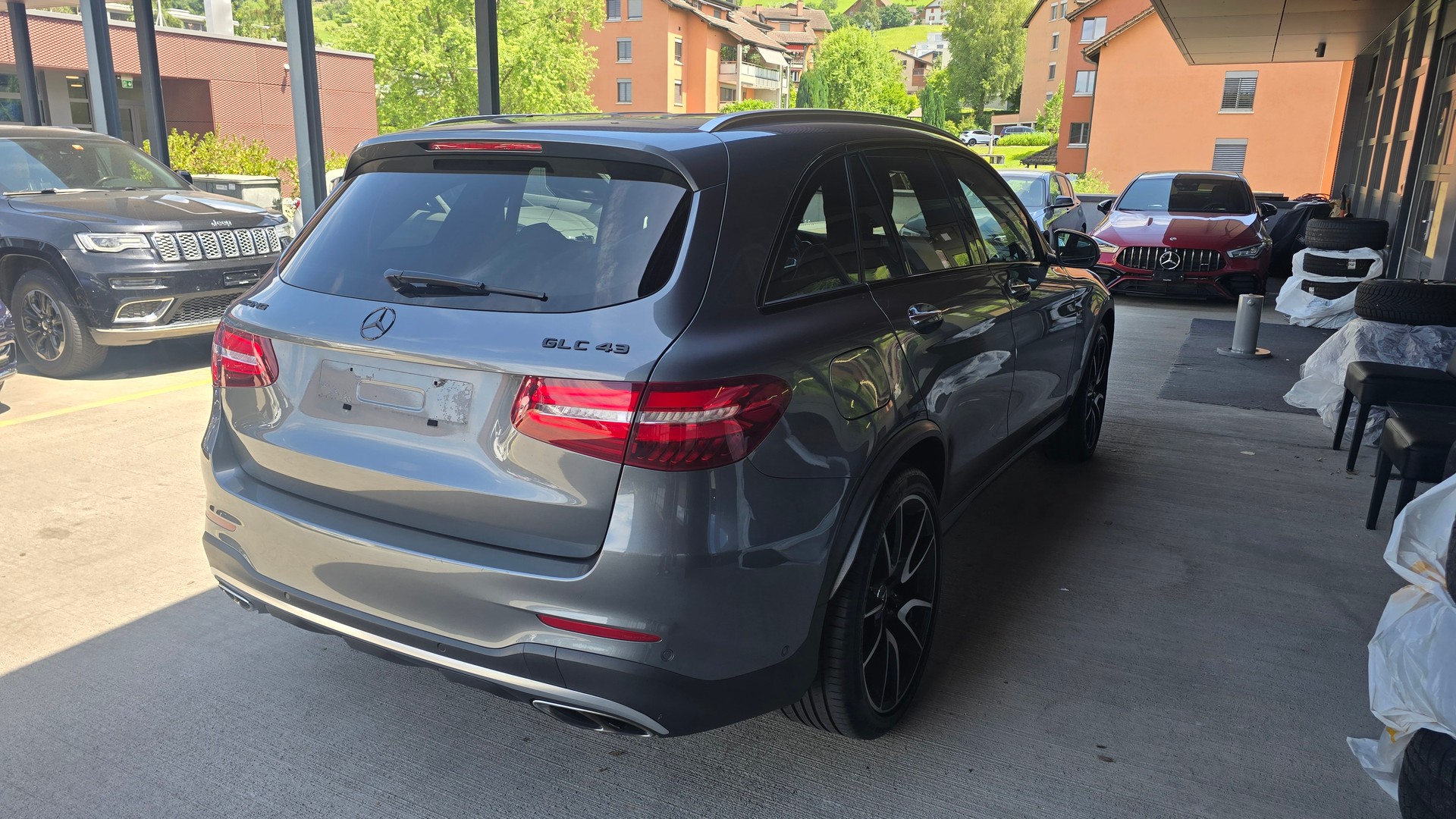 MERCEDES-BENZ GLC 43 AMG 4Matic 9G-Tronic-image-3
