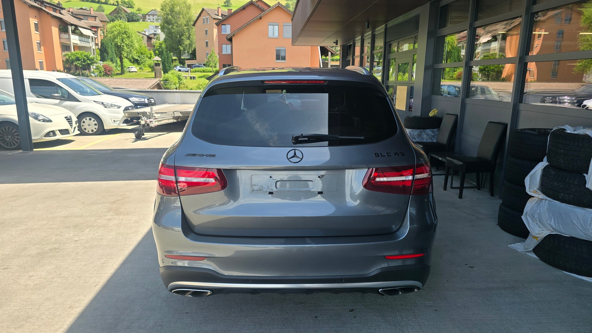 MERCEDES-BENZ GLC 43 AMG 4Matic 9G-Tronic-image-4