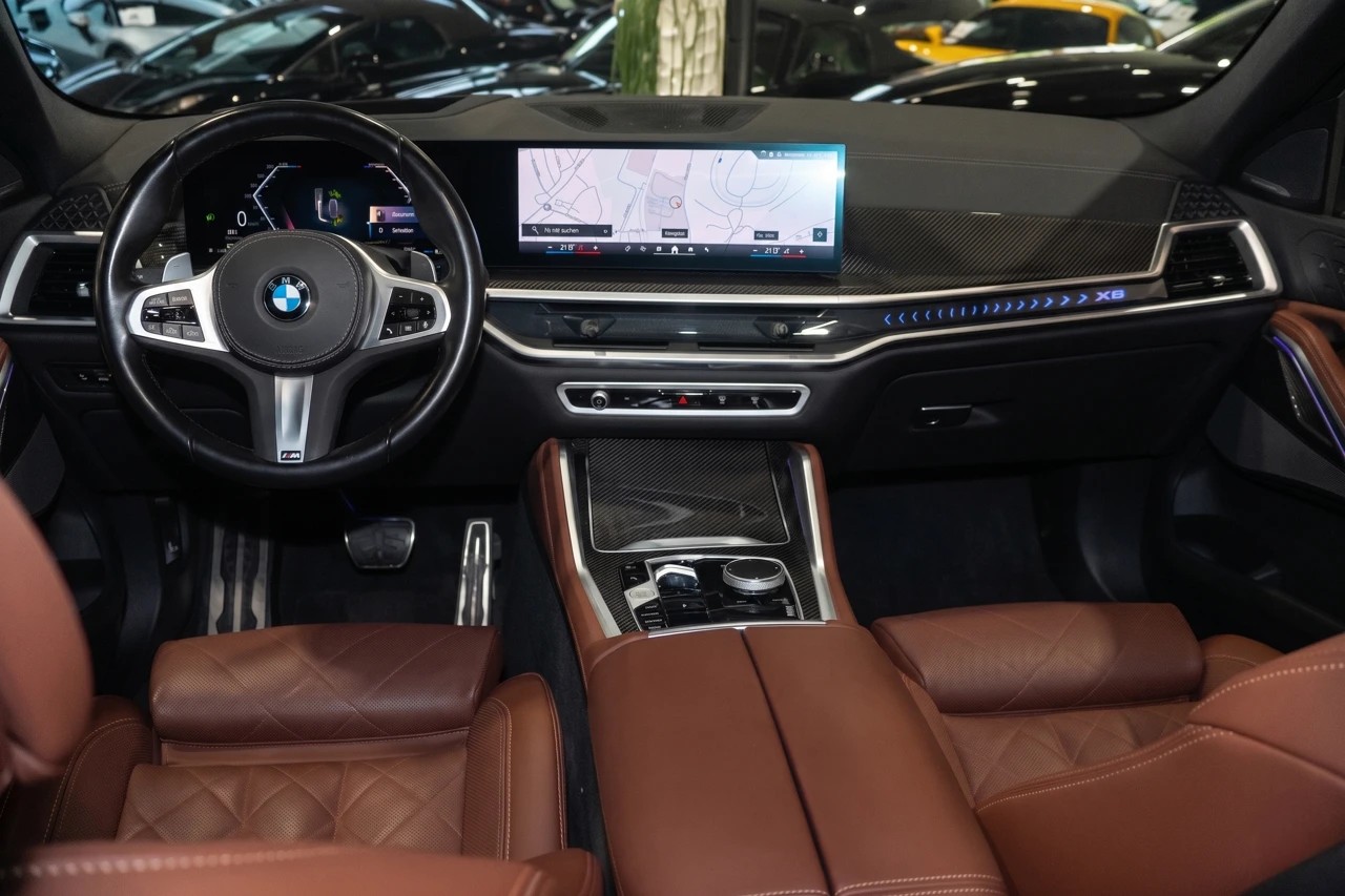 BMW X6 40i xDrive M-SPORT CH FAHRZEUG AUS 1. HAND-image-12