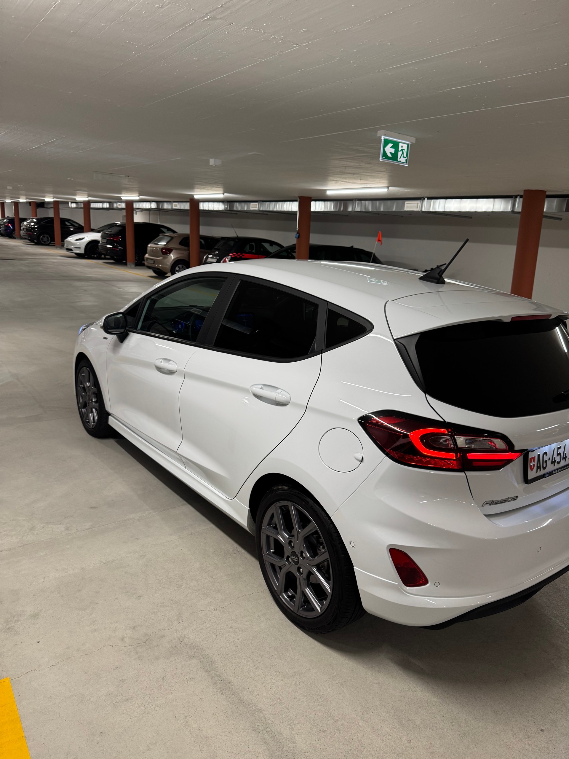 FORD 1.0 EcoB Hybrid ST-Line X-image-2