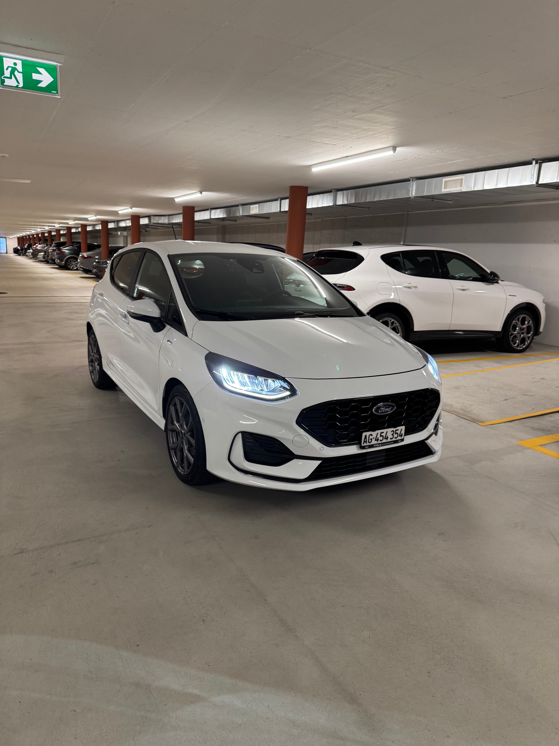 FORD 1.0 EcoB Hybrid ST-Line X-image-0