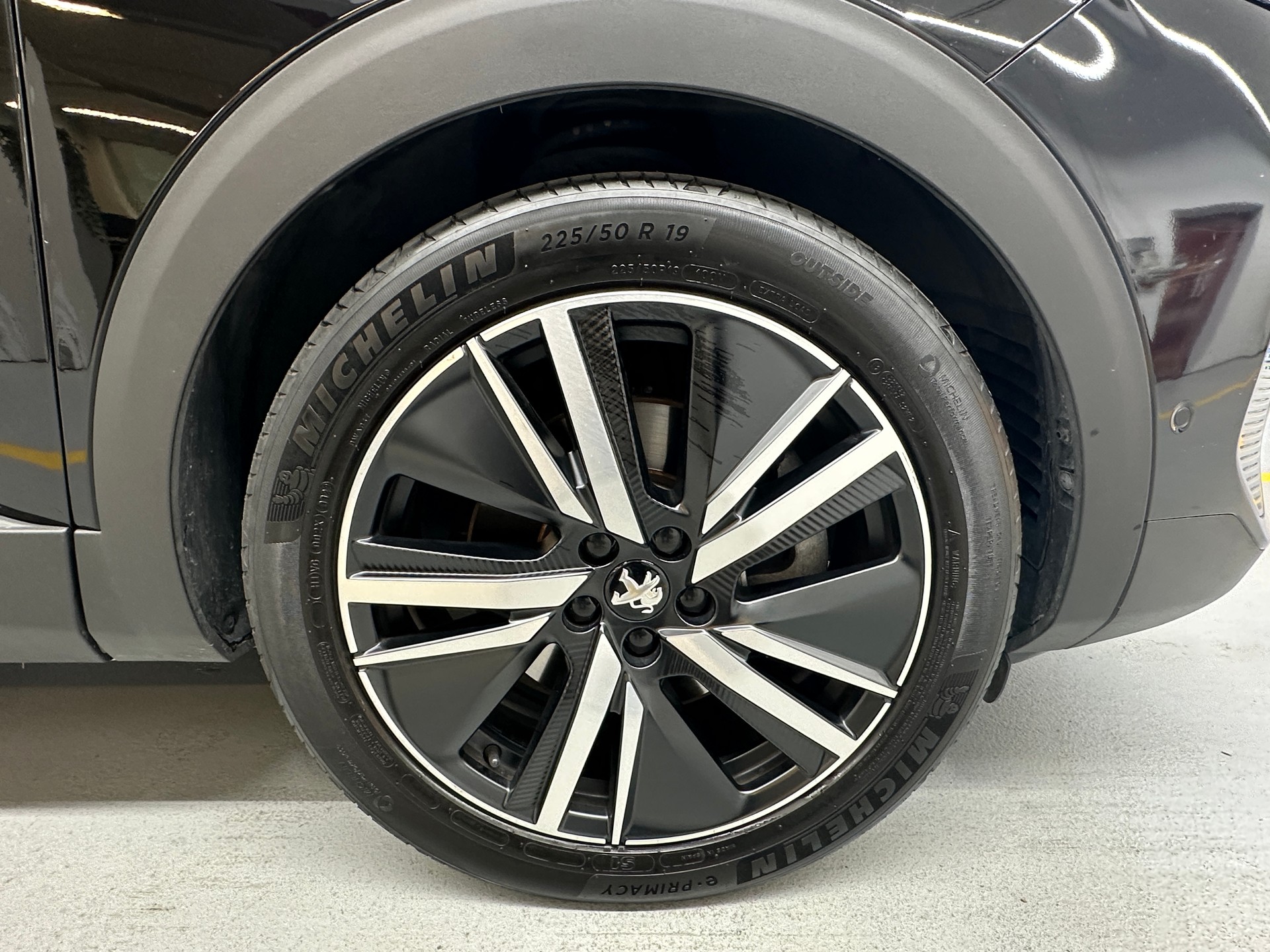 PEUGEOT 3008 225e Hybrid2 GT EAT8-image-6