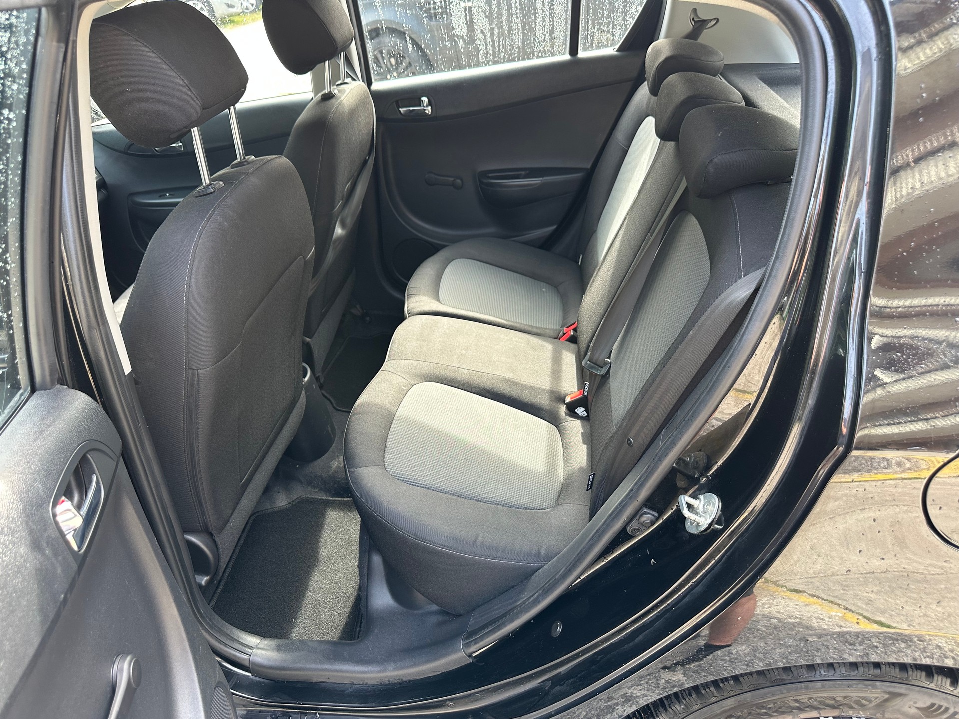 HYUNDAI i20 1.2 Comfort-image-8