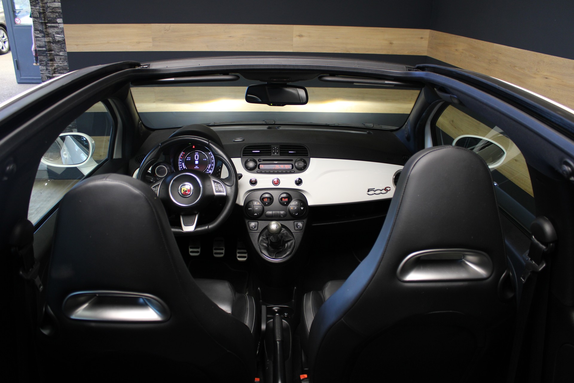 FIAT 595 1.4 16V Turbo Abarth Turismo-image-13