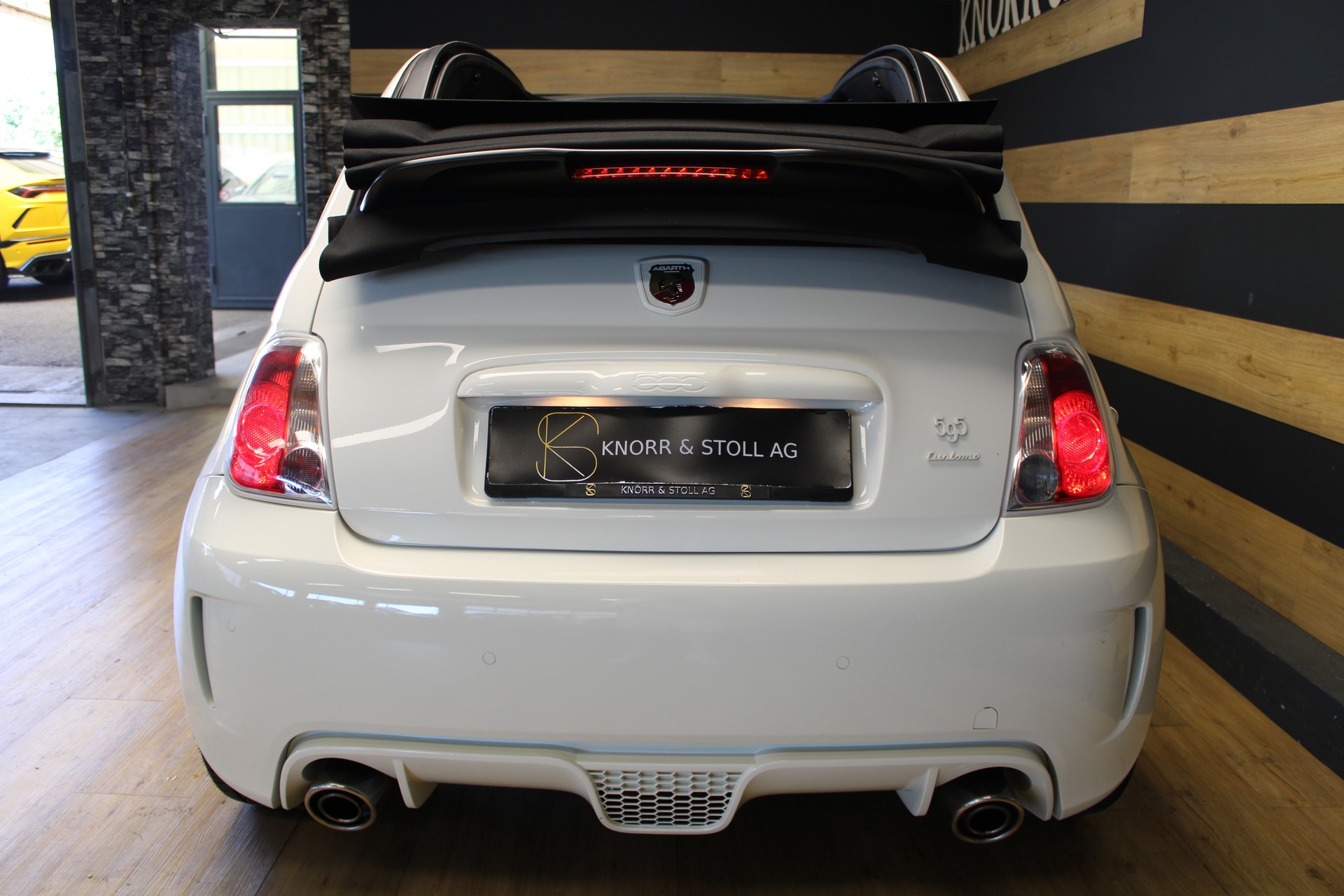 FIAT 595 1.4 16V Turbo Abarth Turismo-image-3