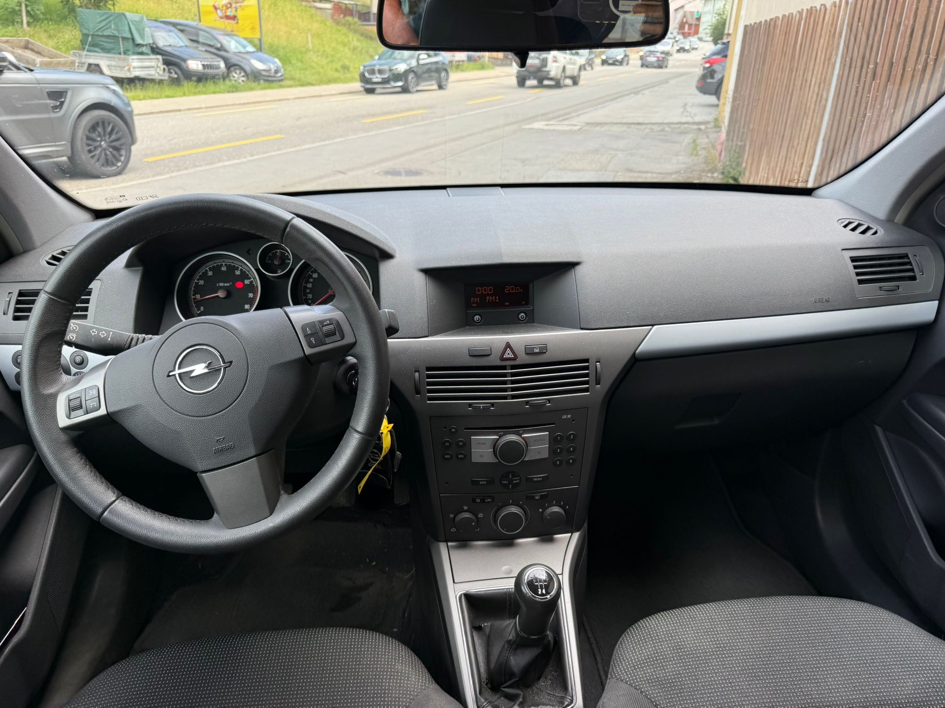 OPEL Astra 1.8i 16V Enjoy-image-8
