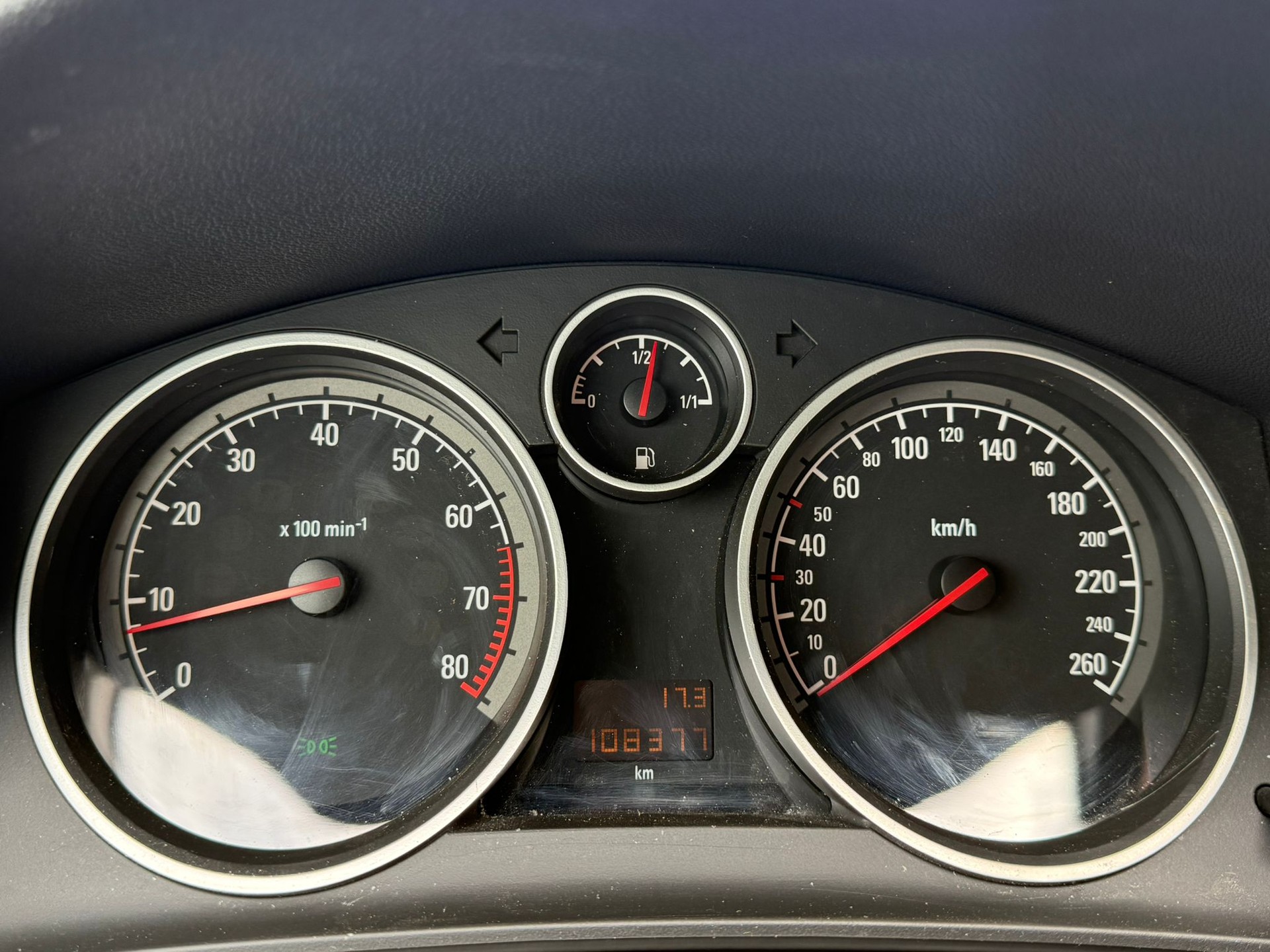 OPEL Astra 1.8i 16V Enjoy-image-9