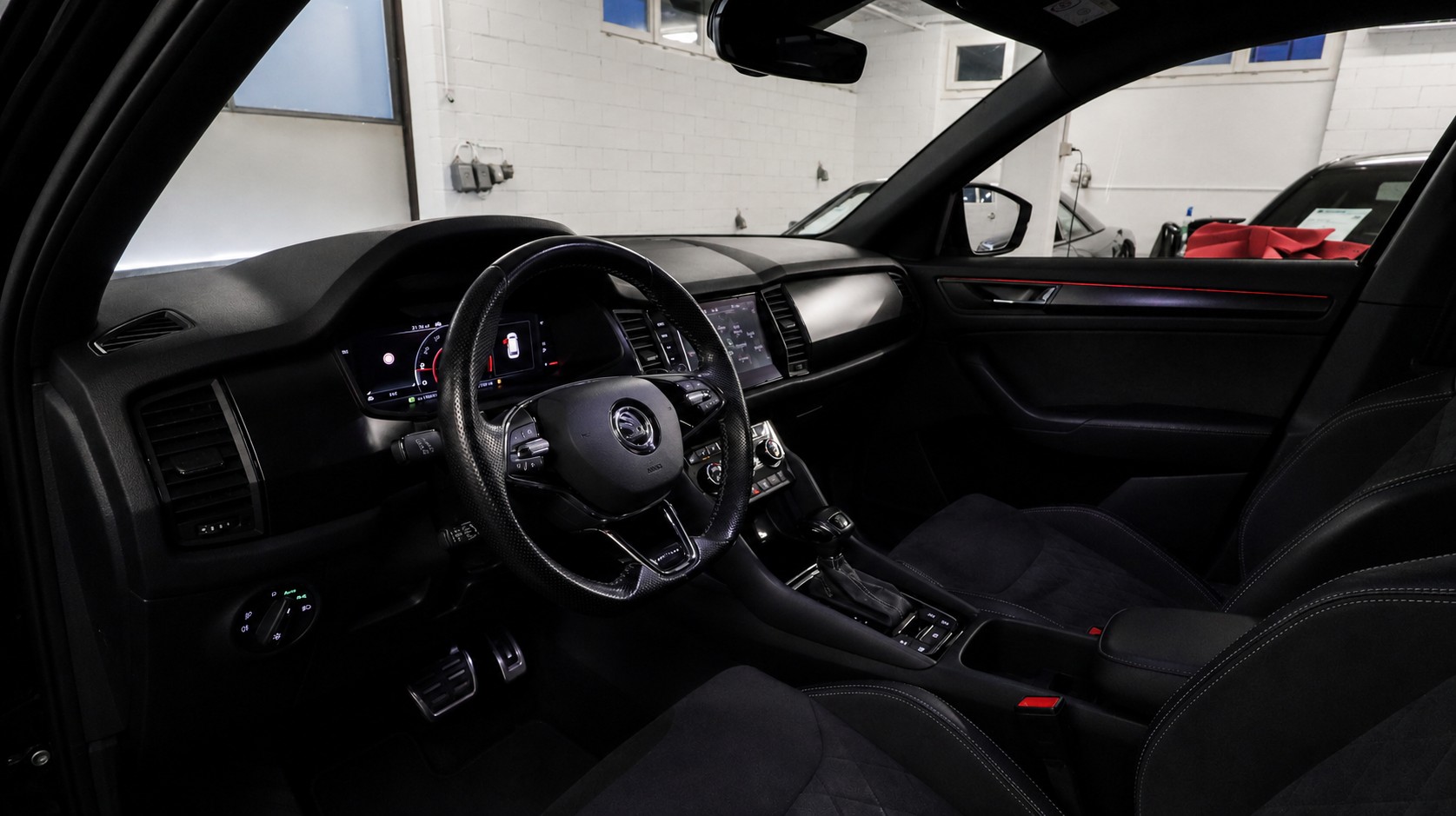 SKODA Kodiaq 2.0 TDI 200 Sportline DSG-showroom-element-3