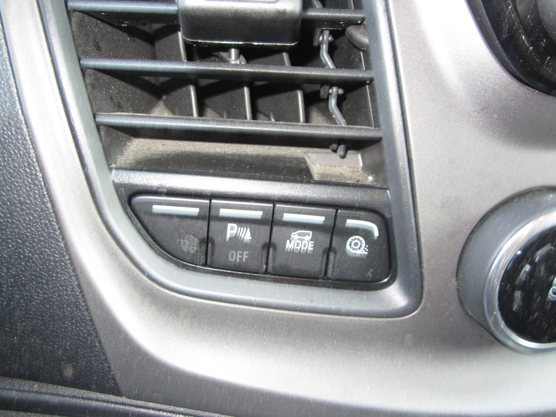 FORD 2.0 TDI 130 PS 280 L1 H1Trend Automat 3Sitzer-image-10