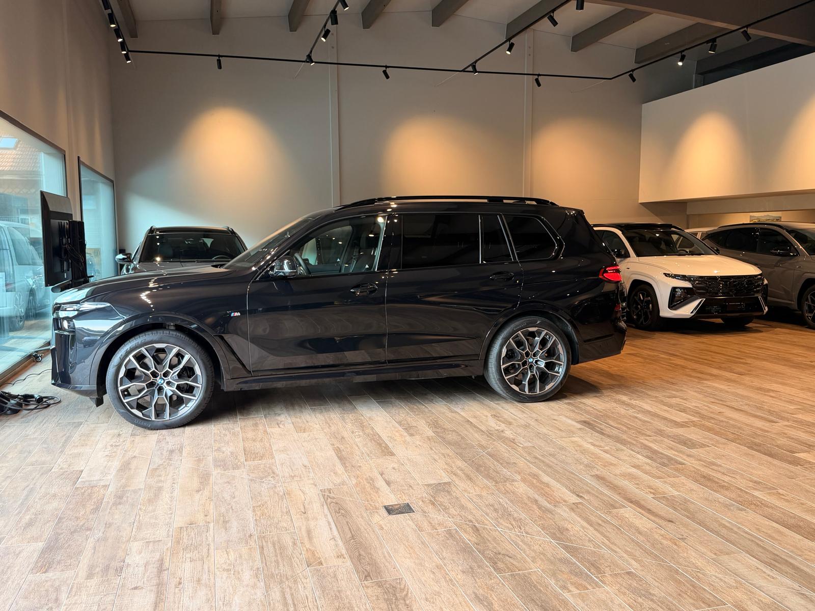 BMW X7 xDrive 48V 40i M Sport Pro Steptronic np 176'000.--image-22