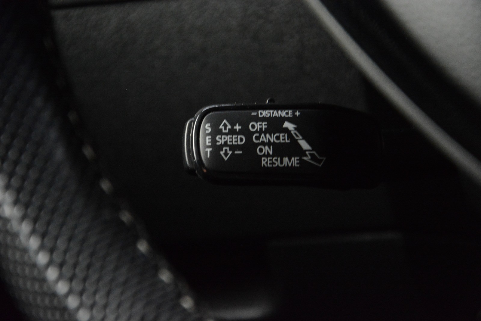 SKODA Octavia Combi 2.0 TDI RS 4x4 DSG-image-9