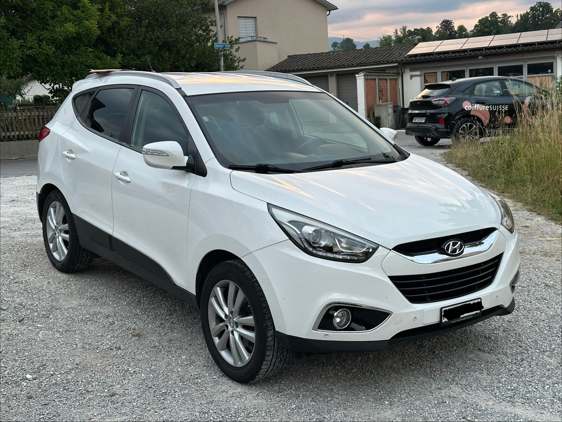 HYUNDAI iX 35 2.0 GDI Style 4WD Automatic-image-4