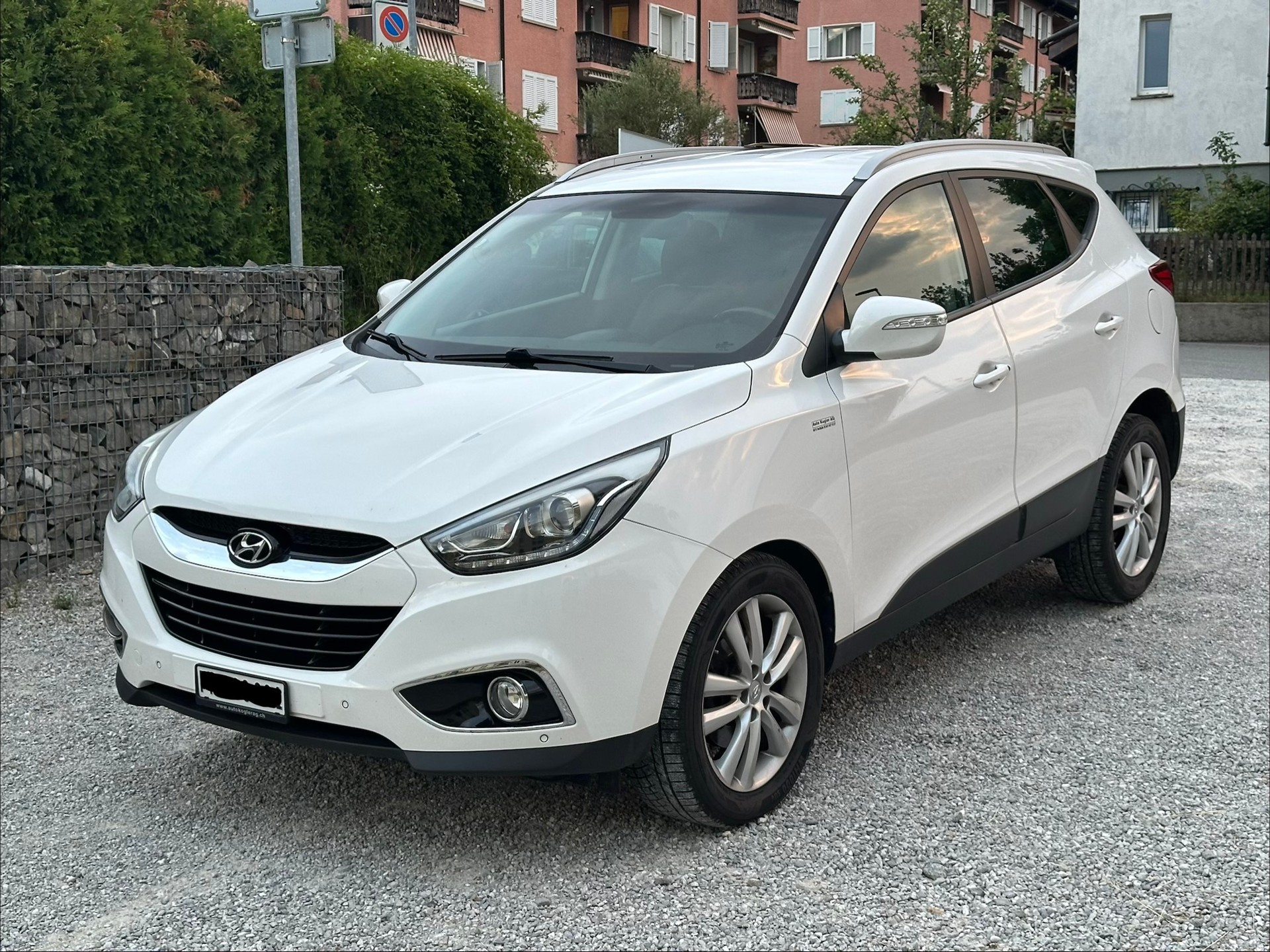 HYUNDAI iX 35 2.0 GDI Style 4WD Automatic-image-0