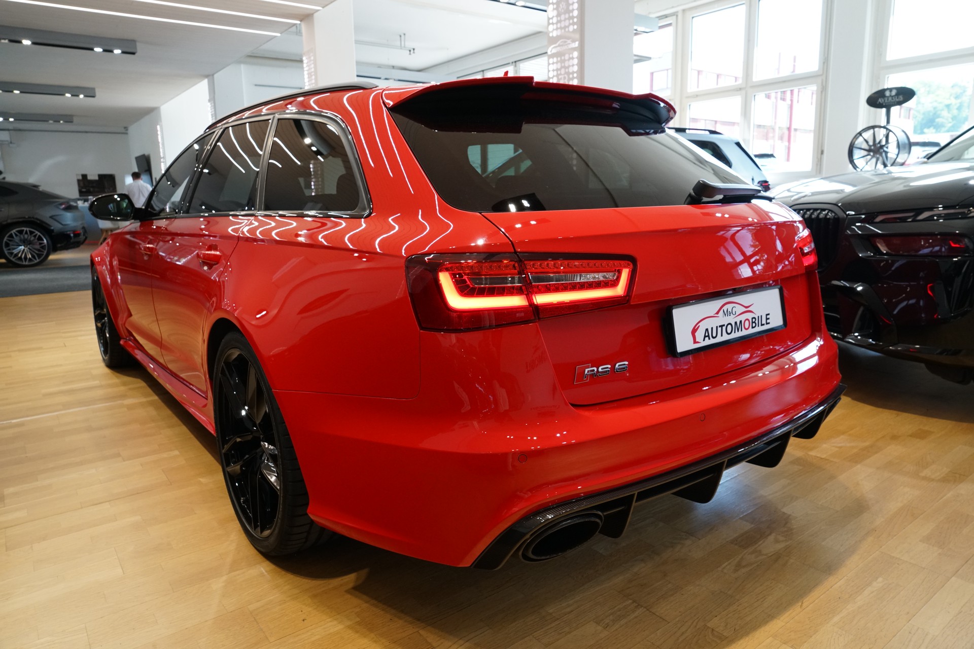 AUDI RS6 Avant 4.0 TFSI V8 quattro Tiptronic Audi Exclusive-image-6