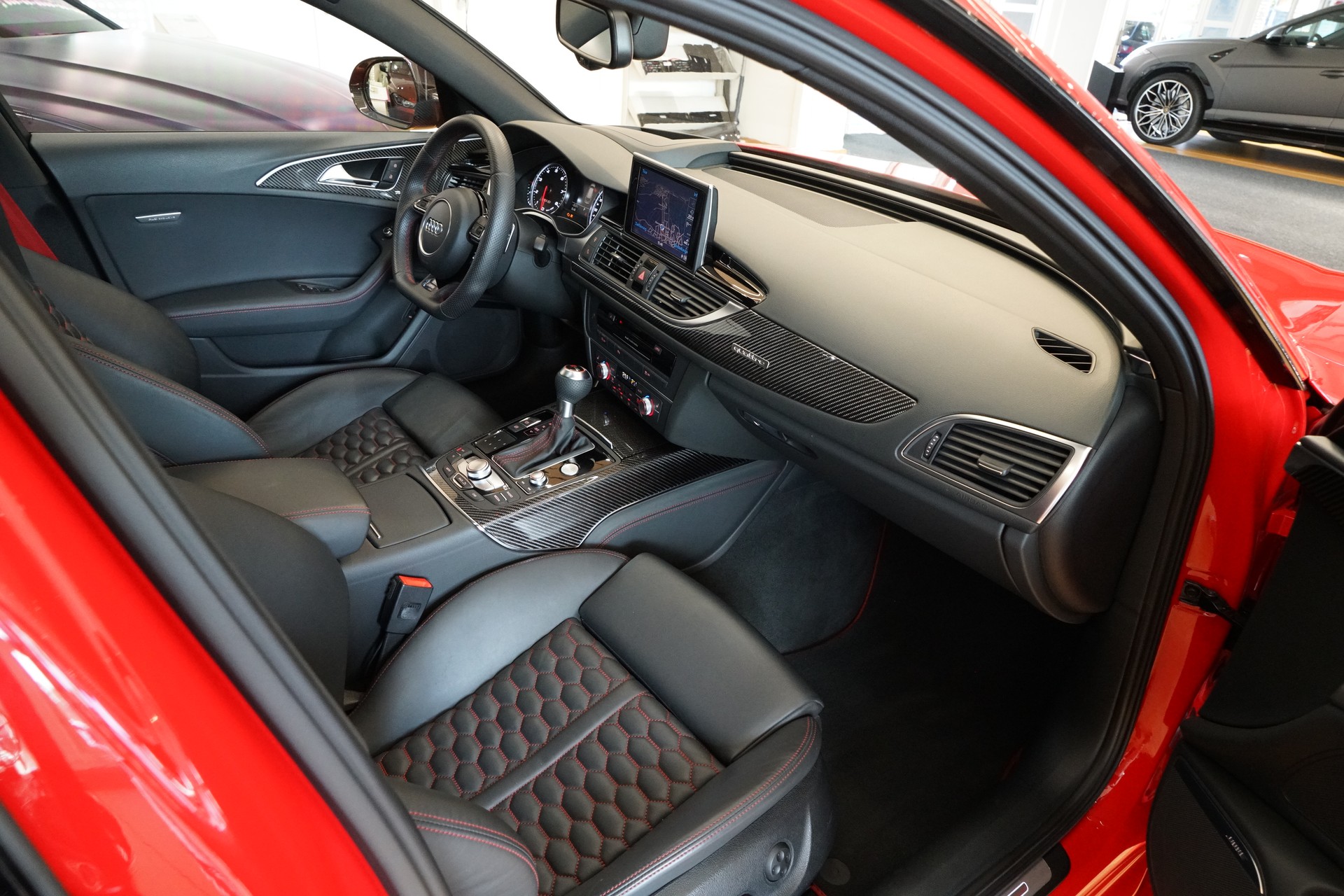 AUDI RS6 Avant 4.0 TFSI V8 quattro Tiptronic Audi Exclusive-image-16
