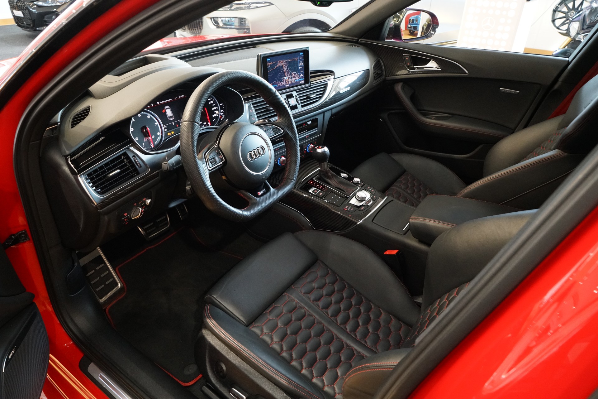 AUDI RS6 Avant 4.0 TFSI V8 quattro Tiptronic Audi Exclusive-image-14