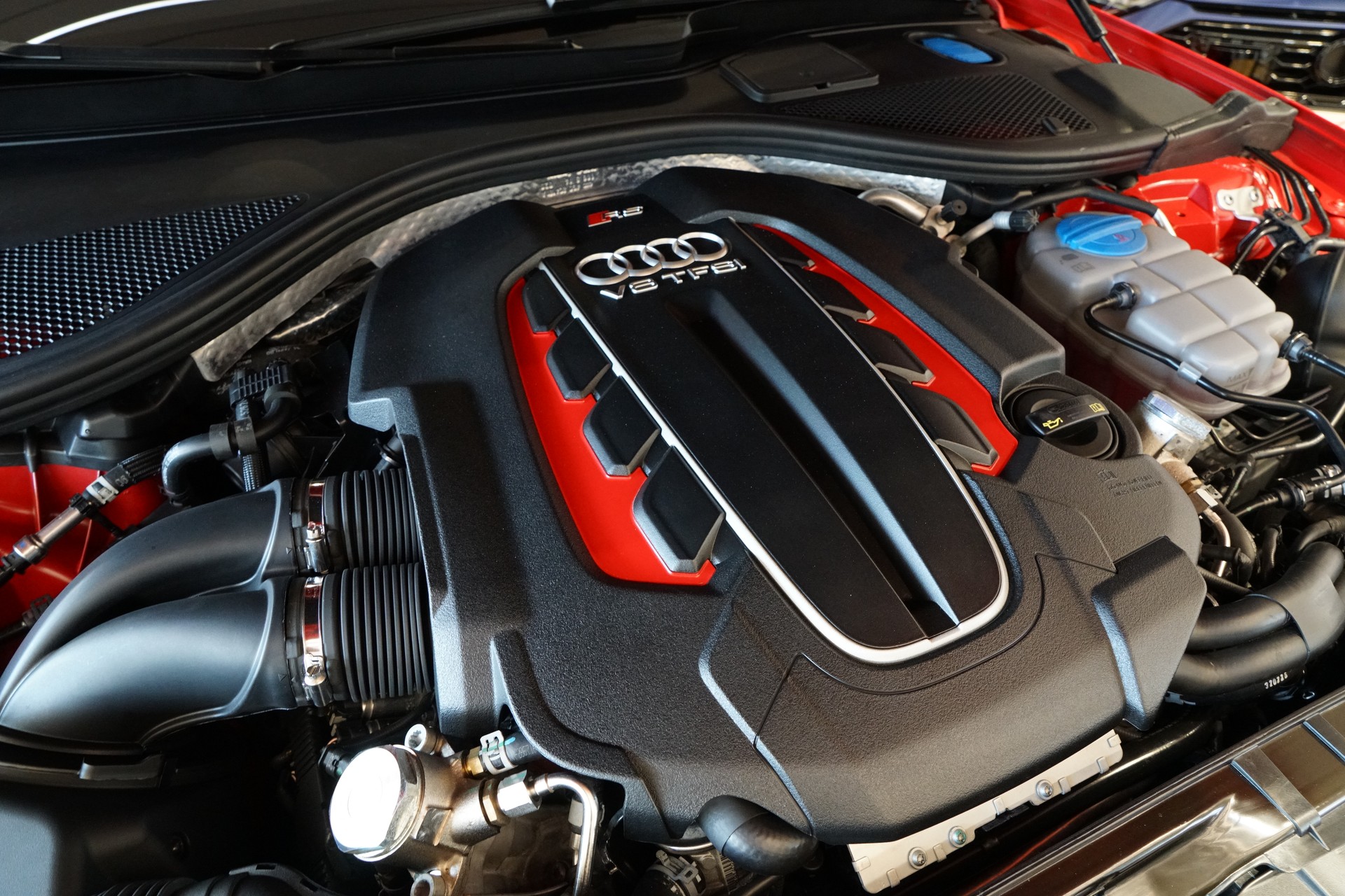 AUDI RS6 Avant 4.0 TFSI V8 quattro Tiptronic Audi Exclusive-image-13