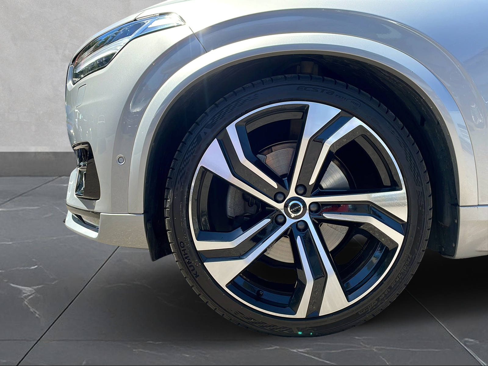 VOLVO XC90 B5 Diesel Mild Hybrid AWD Ultimate Dark Geartronic-image-8