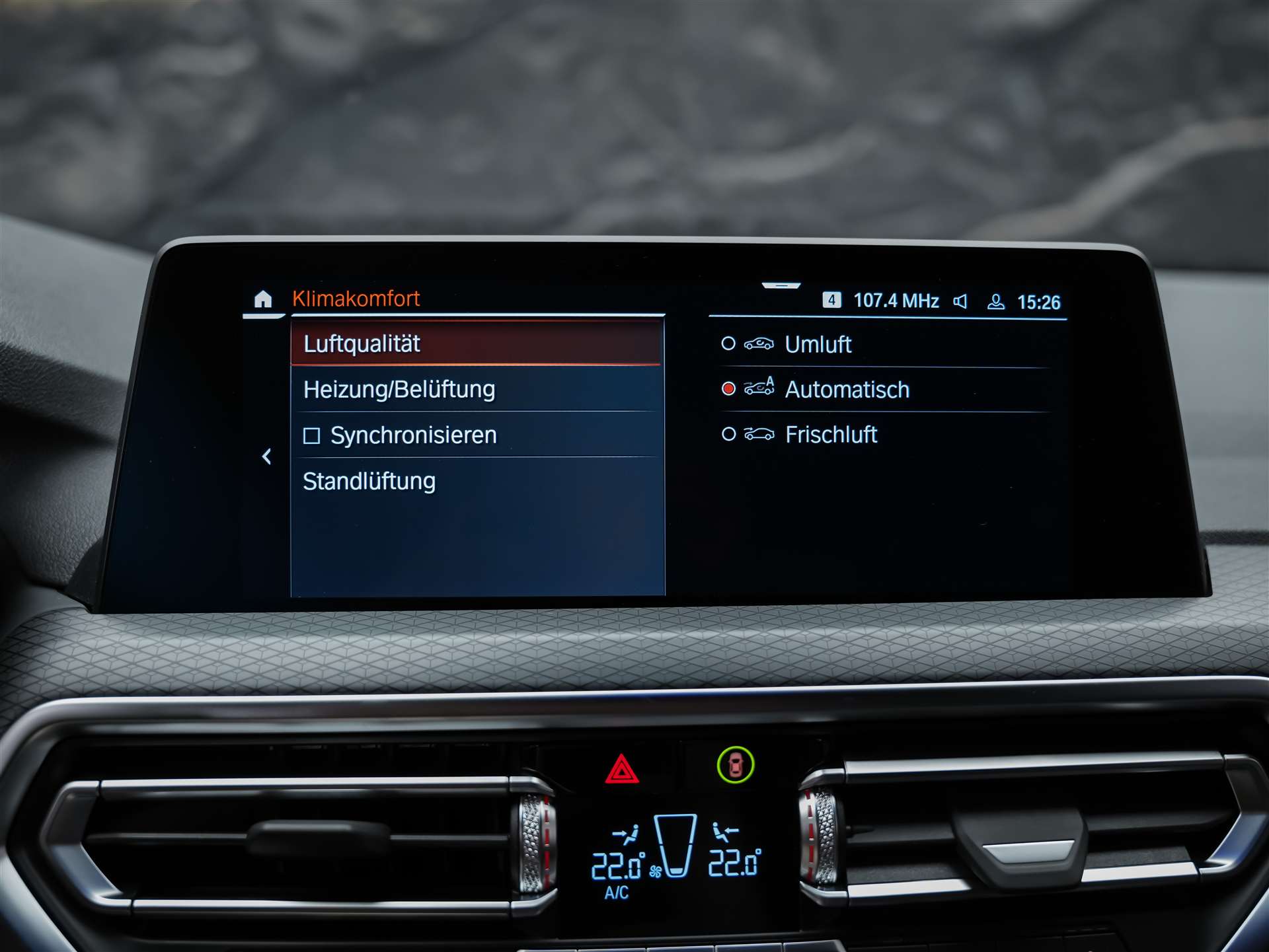 BMW X3 20i xDrive M Sport*Werksgarantie Sitzheizung*Anhängerkupplung*-image-32