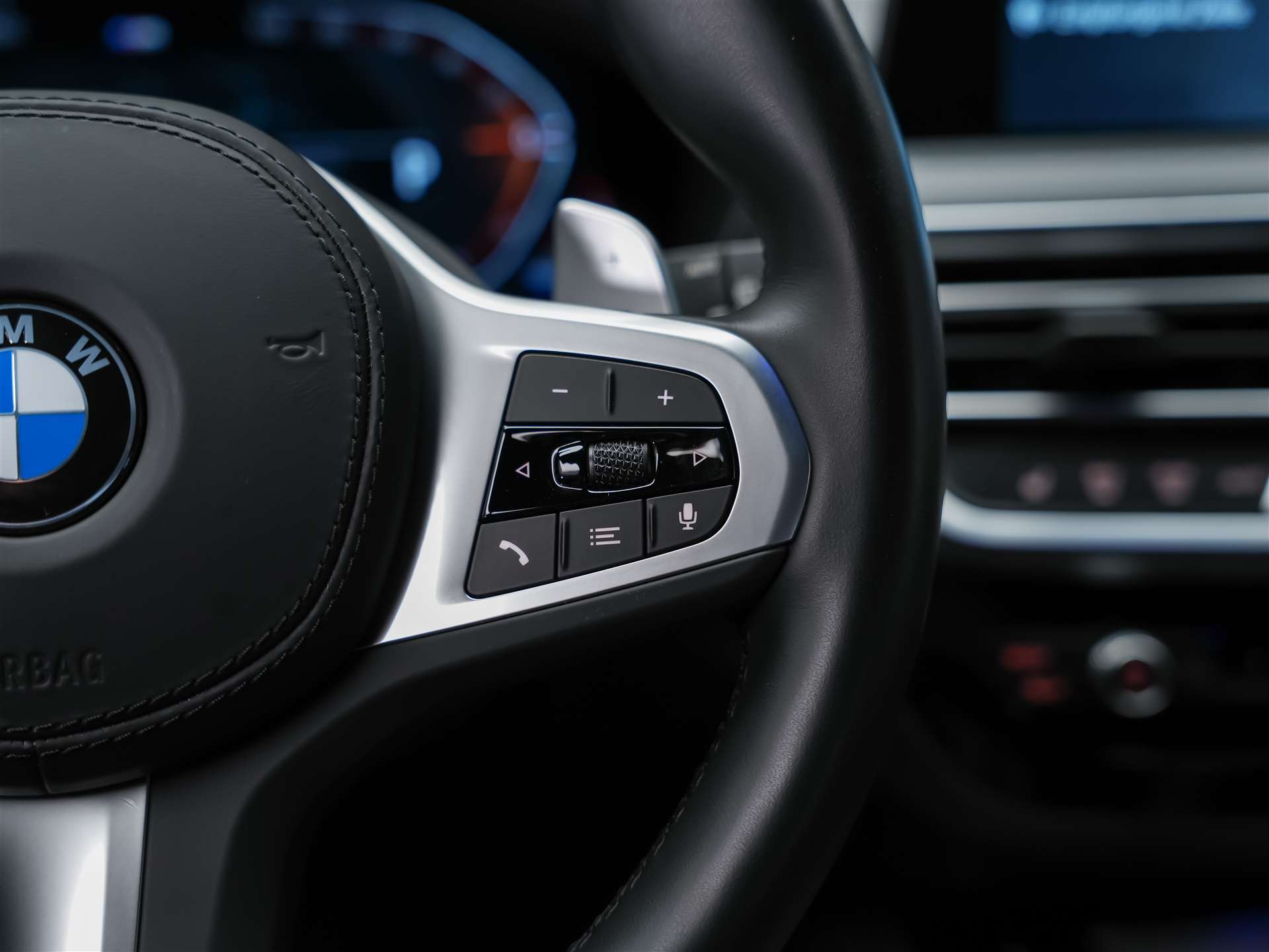 BMW X3 20i xDrive M Sport*Werksgarantie Sitzheizung*Anhängerkupplung*-image-30