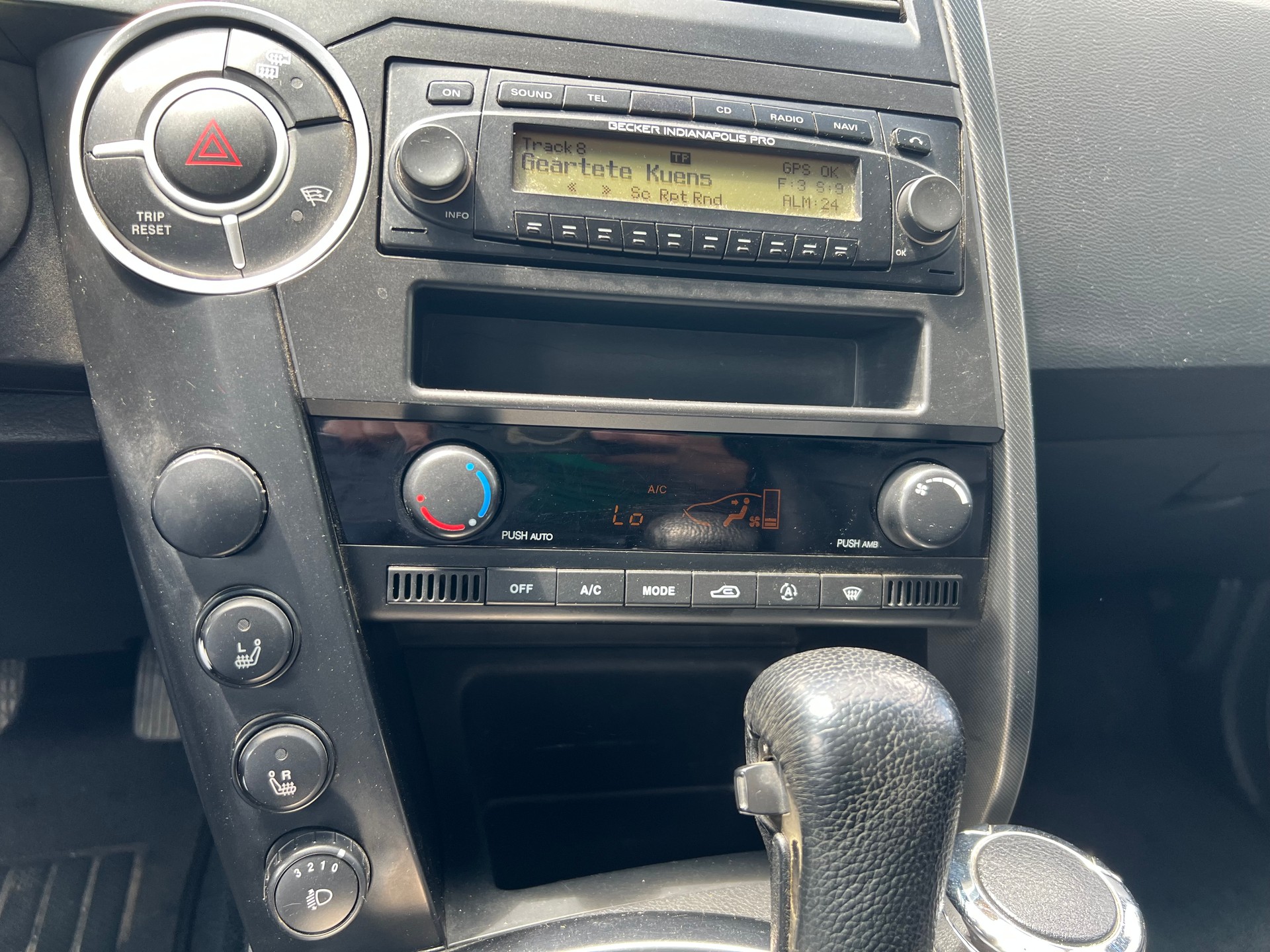 KGM-SsangYong Kyron 270 Xdi 4WD Regency Automatic-image-13