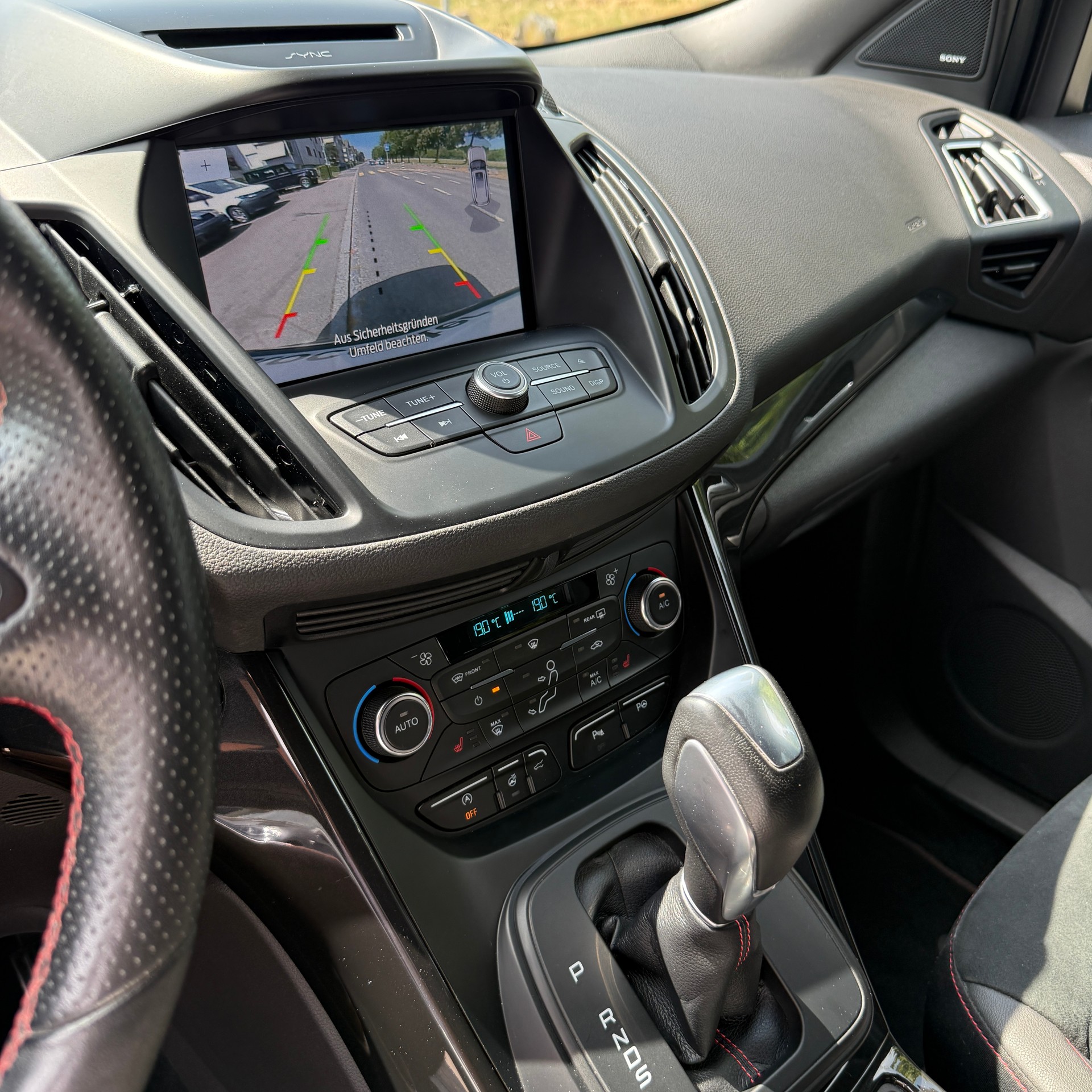 FORD Kuga 2.0 TDCi ST Line High 4WD PowerShift-image-11