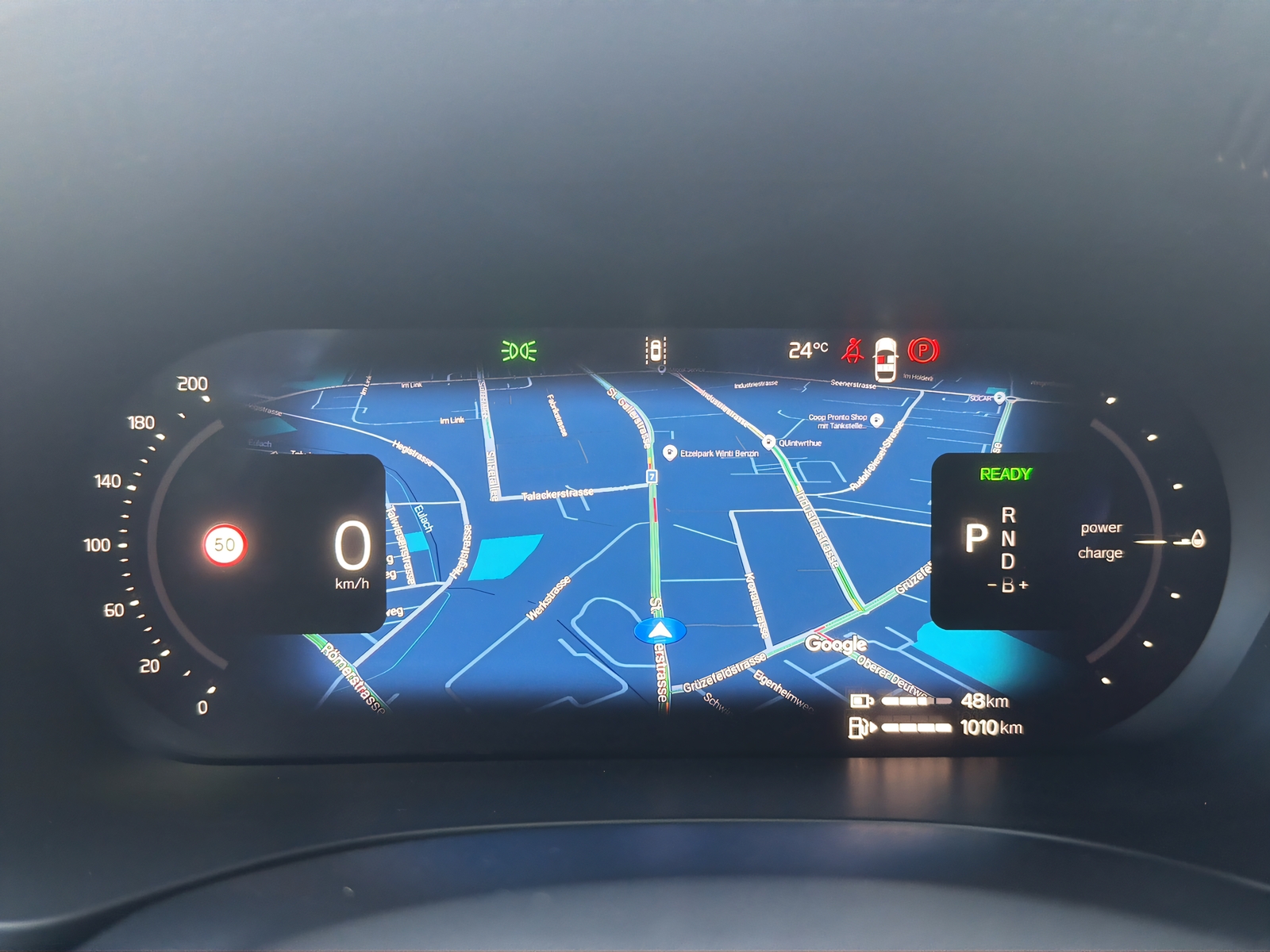 VOLVO XC60 2.0 T8 TE Black Edition eAWD-image-10