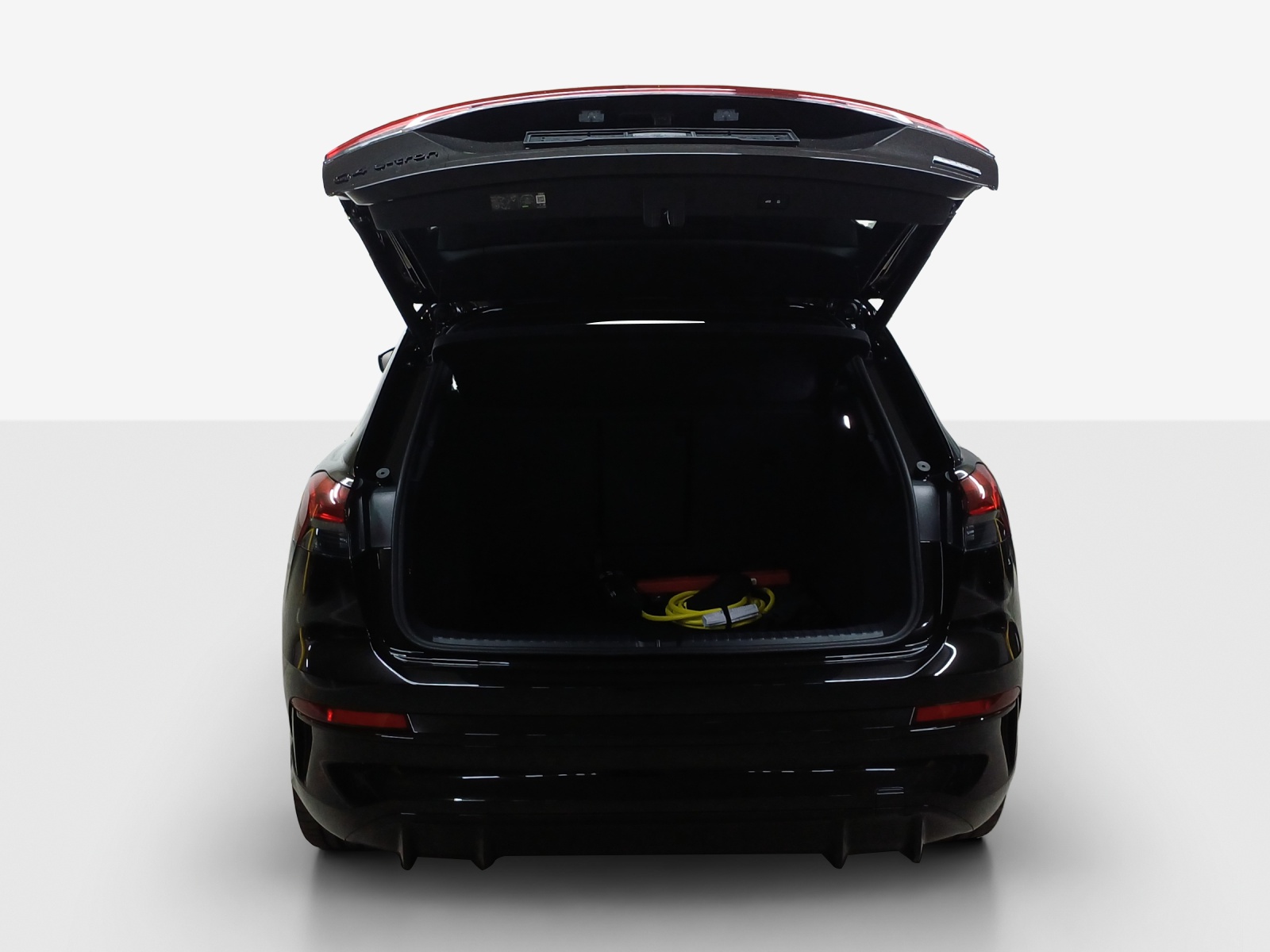AUDI Q4 e-tron SUV quattro performance-image-12