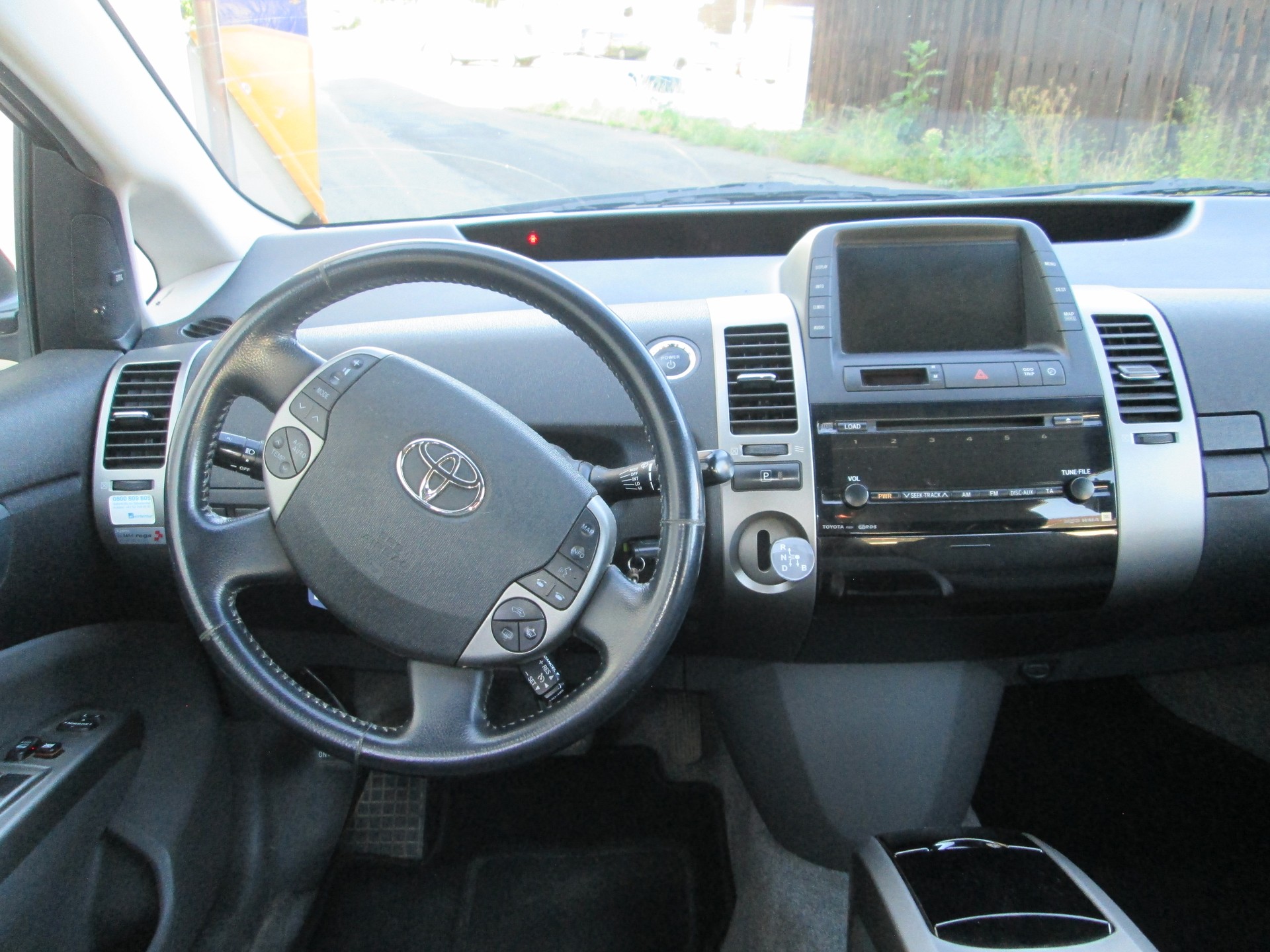 TOYOTA Prius 1.5 16V Hybrid-image-5