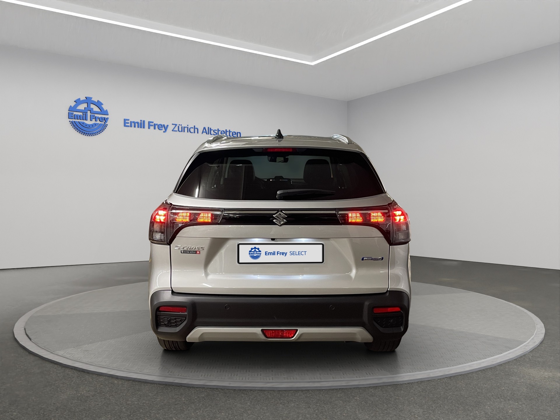 SUZUKI S-Cross 1.4 T Sakura Top Hybrid 4x4-image-5