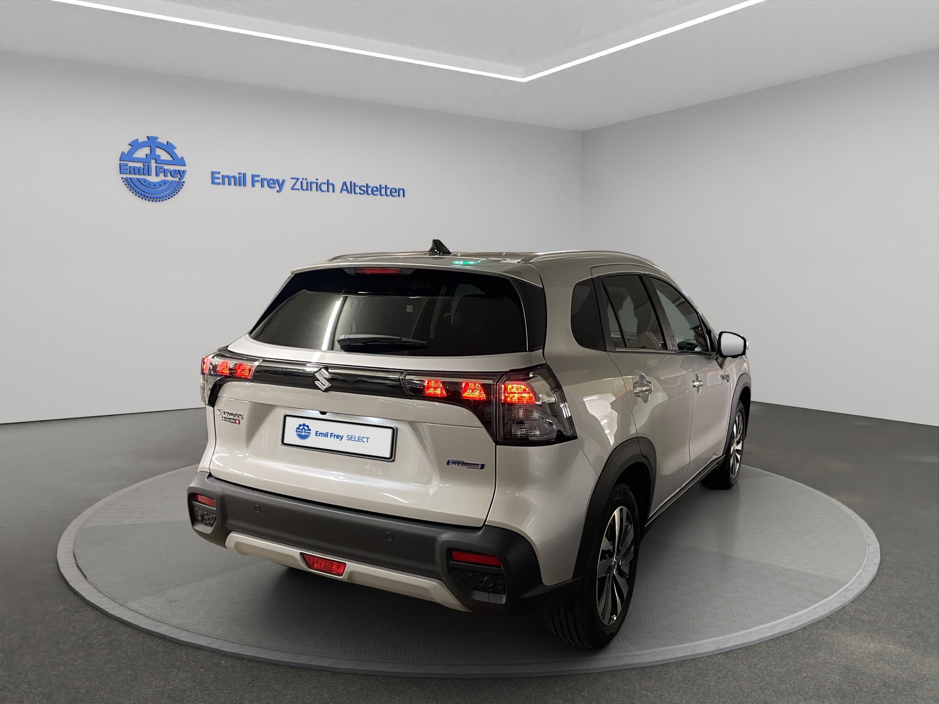 SUZUKI S-Cross 1.4 T Sakura Top Hybrid 4x4-image-2