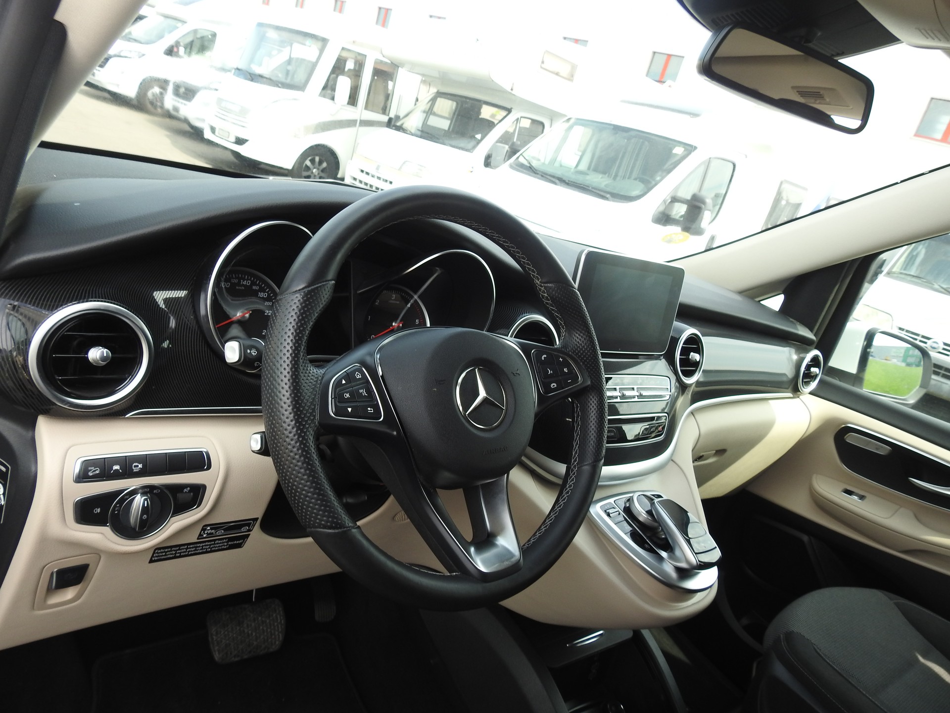 MERCEDES-BENZ Marco Polo 250 d 7G-Tronic 4M-image-12