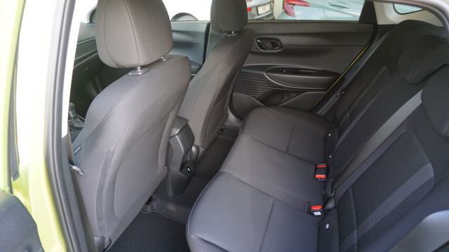HYUNDAI i20 1.0 T-GDi Amplia DCT-image-8