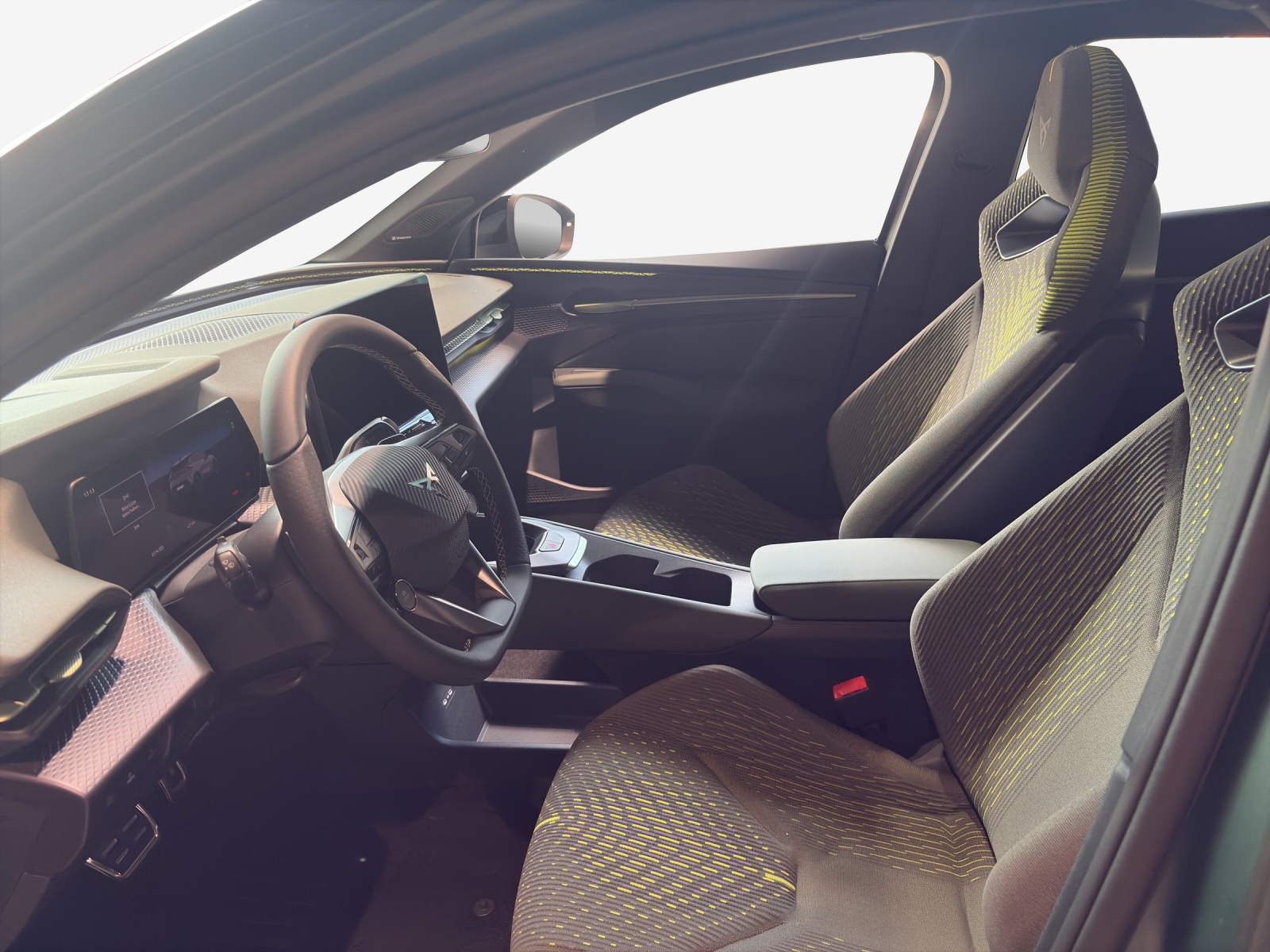CUPRA Raval 52 kWh VZ Extreme Launch Edition-image-7
