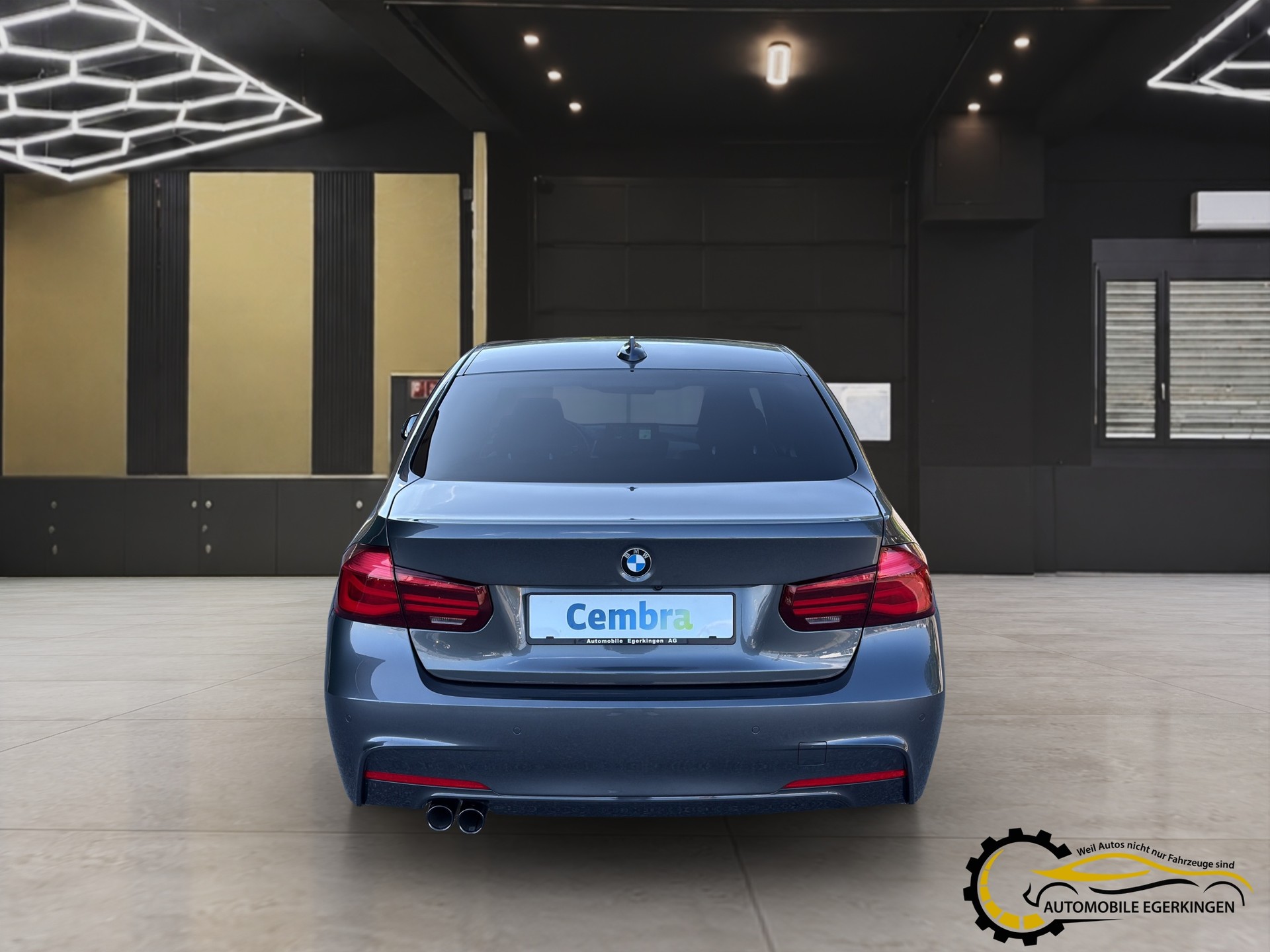 BMW 330d xDrive Edition M Sport Steptronic-image-5