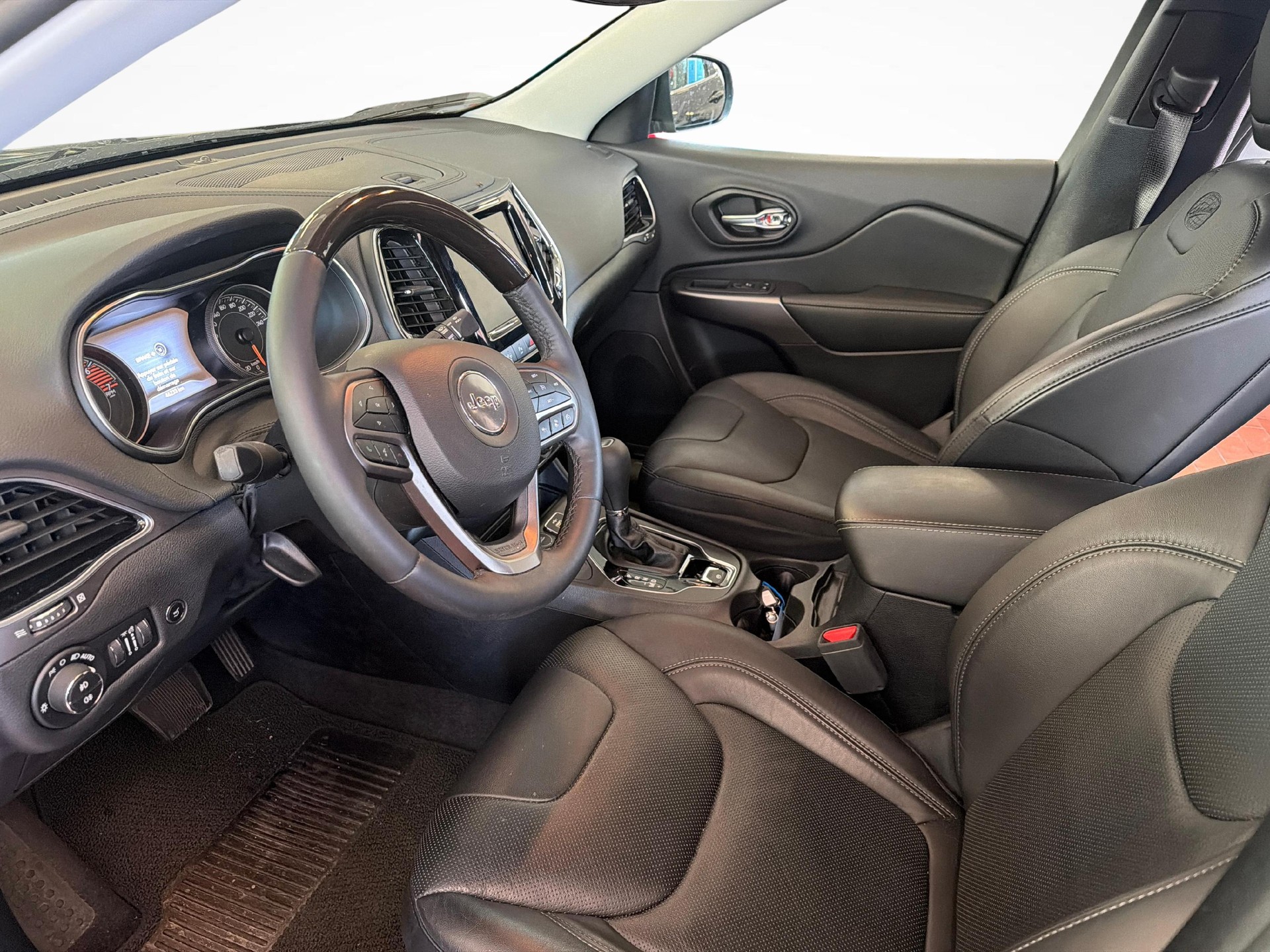 JEEP Cherokee 2.0 T Overland AWD-image-8