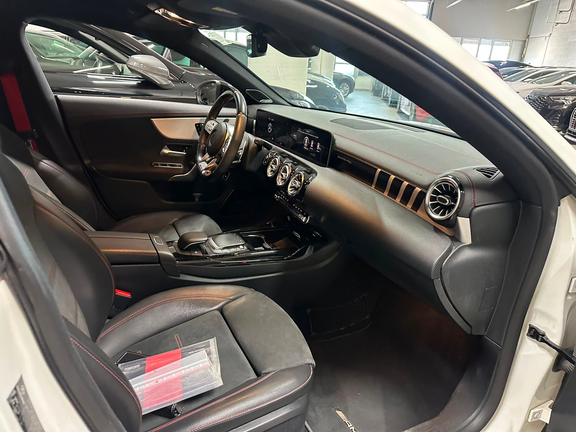 MERCEDES-BENZ CLA 45 S AMG 4Matic+ 8G-DCT-image-9