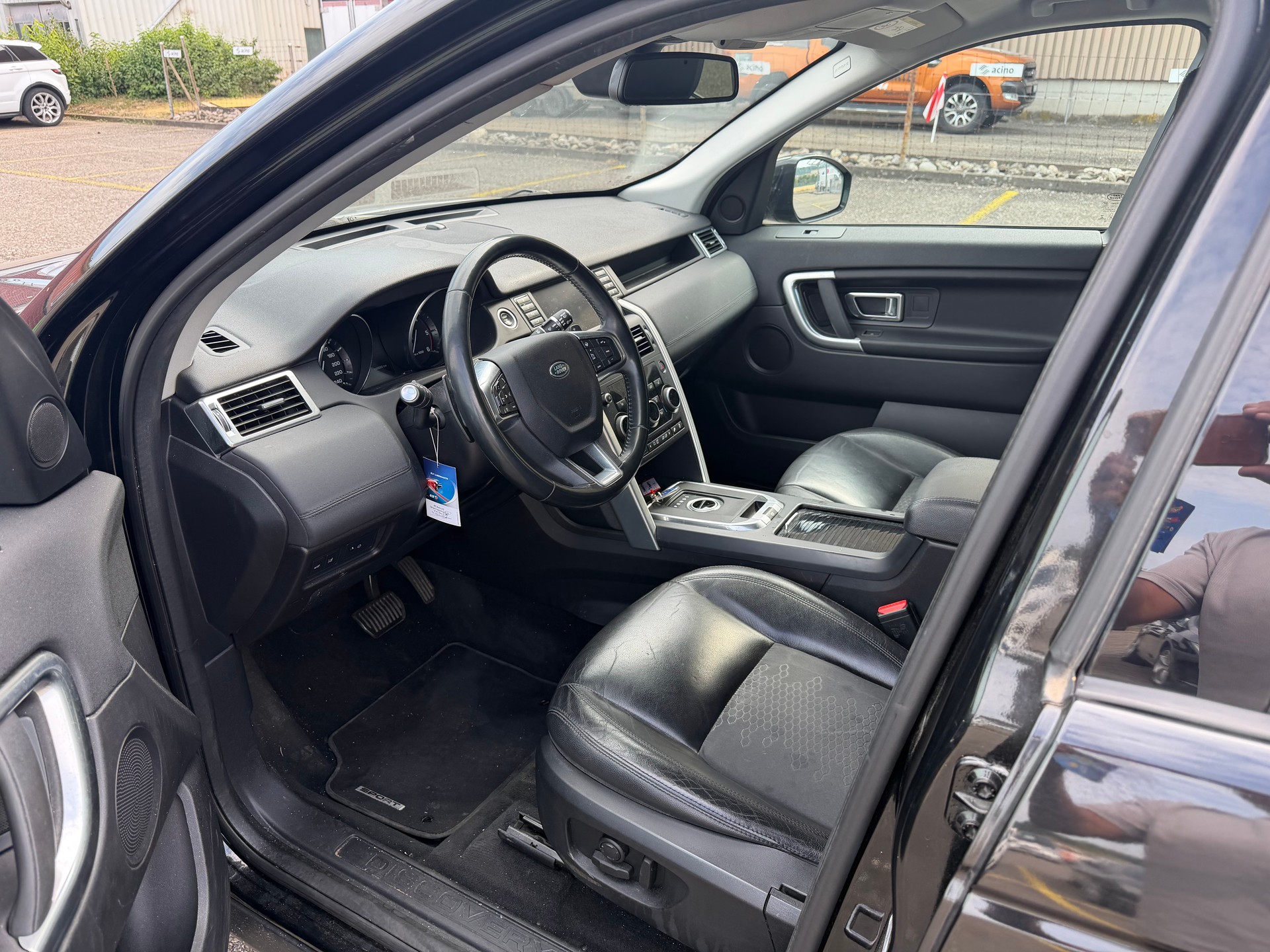 LAND ROVER Discovery Sport 2.0 TD4 HSE AT9-image-8