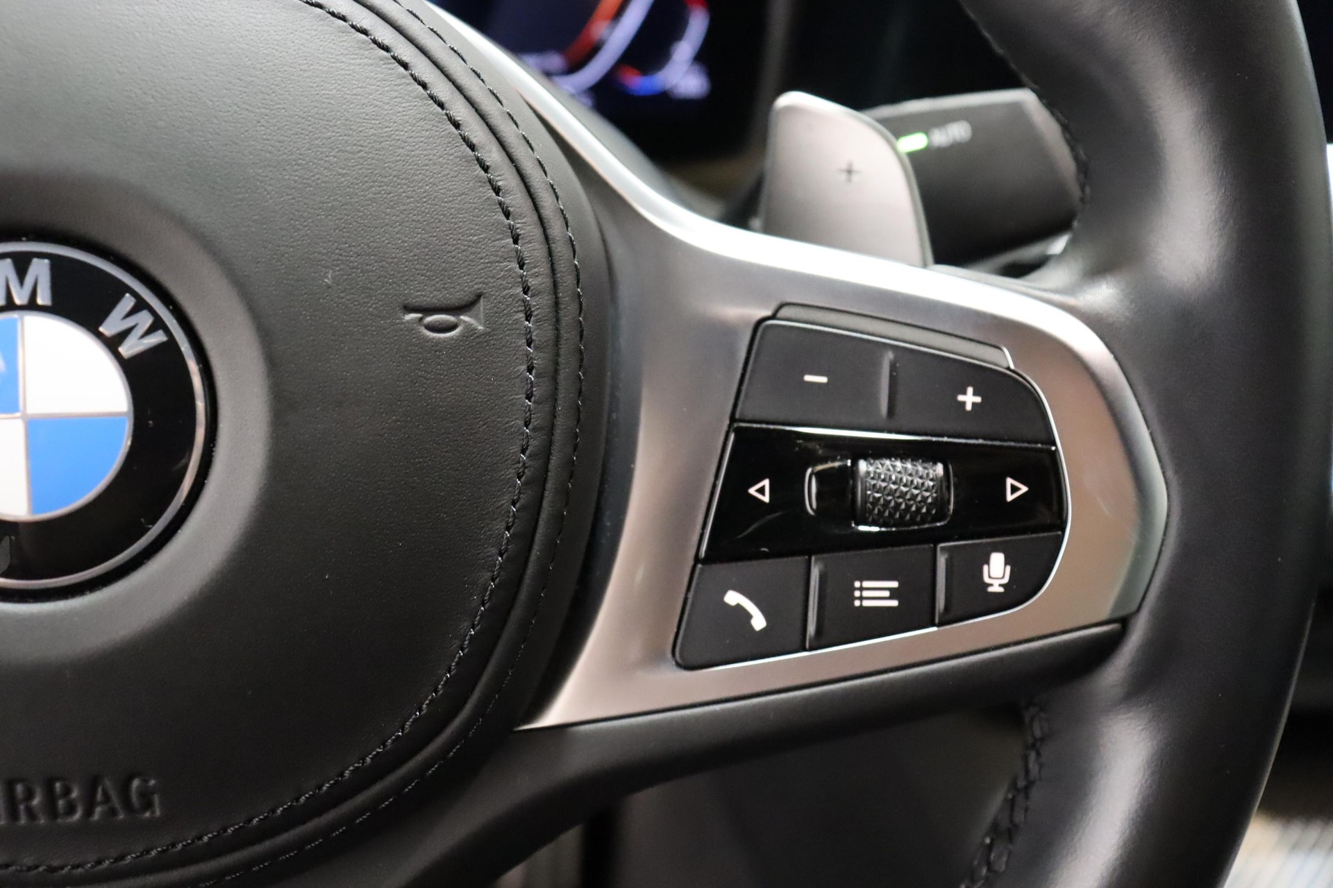 BMW M440d xDrive SAG Cabrio-image-21