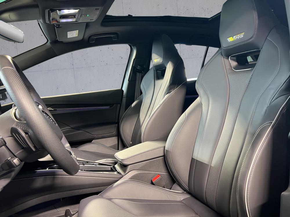 SKODA Enyaq RS 4x4-image-5