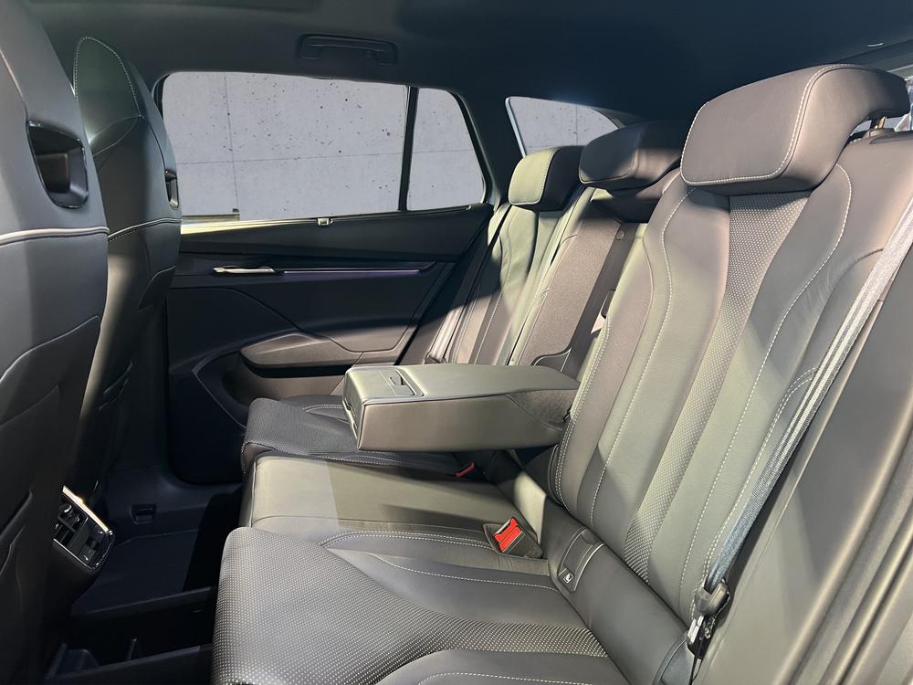 SKODA Enyaq RS 4x4-image-6