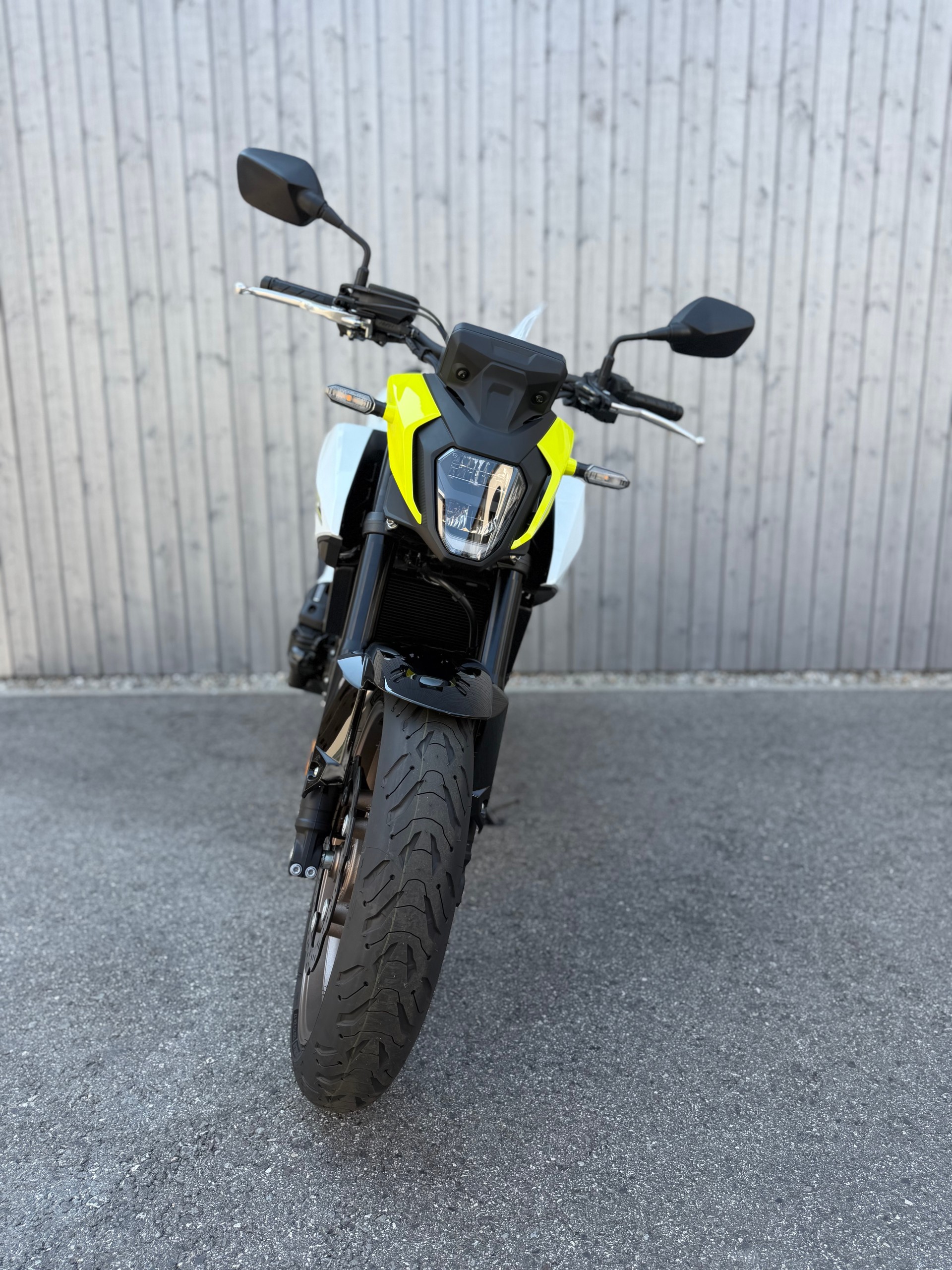 HONDA CB 500 Hornet-showroom-element-3