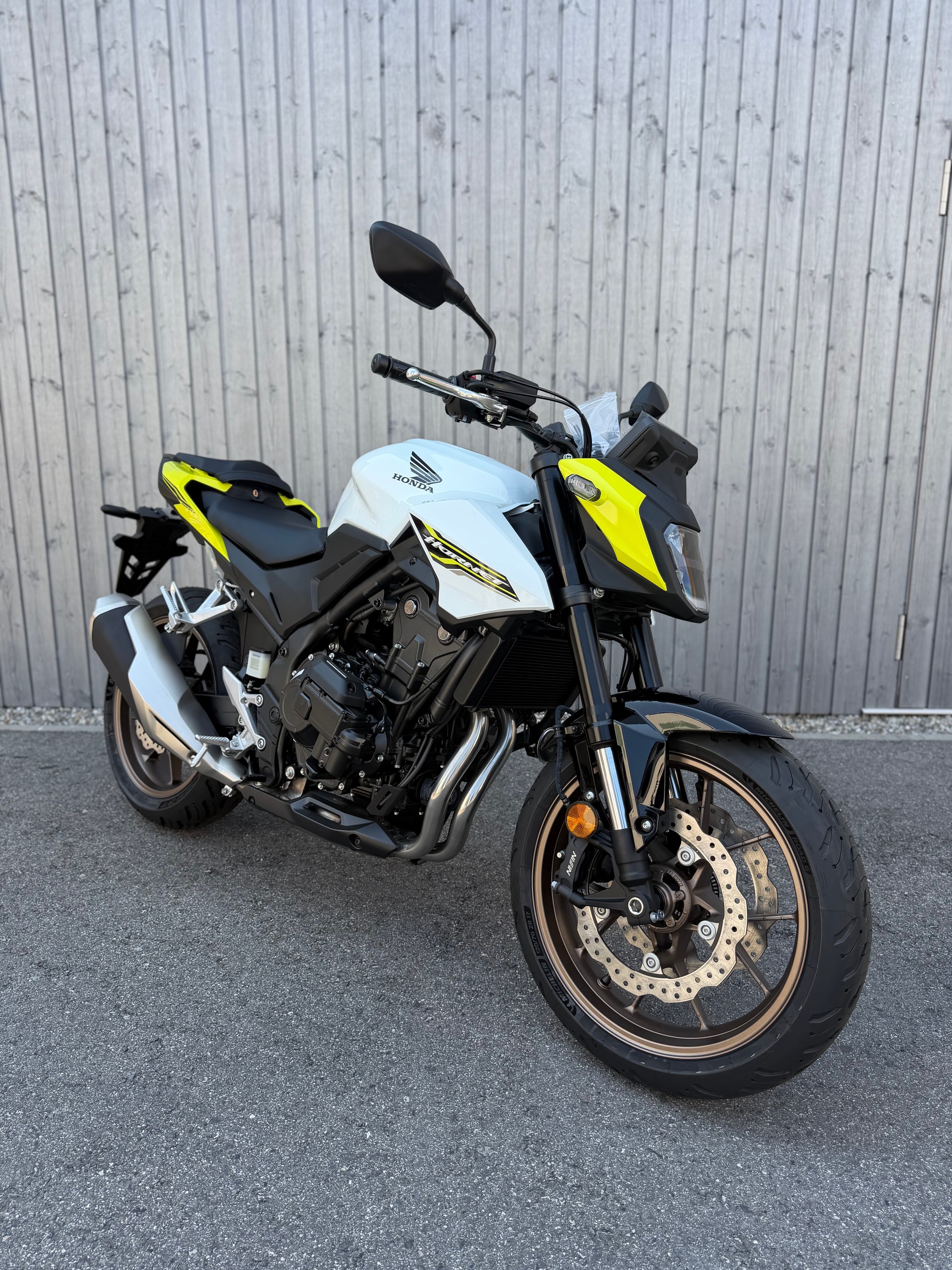 HONDA CB 500 Hornet-showroom-element-2