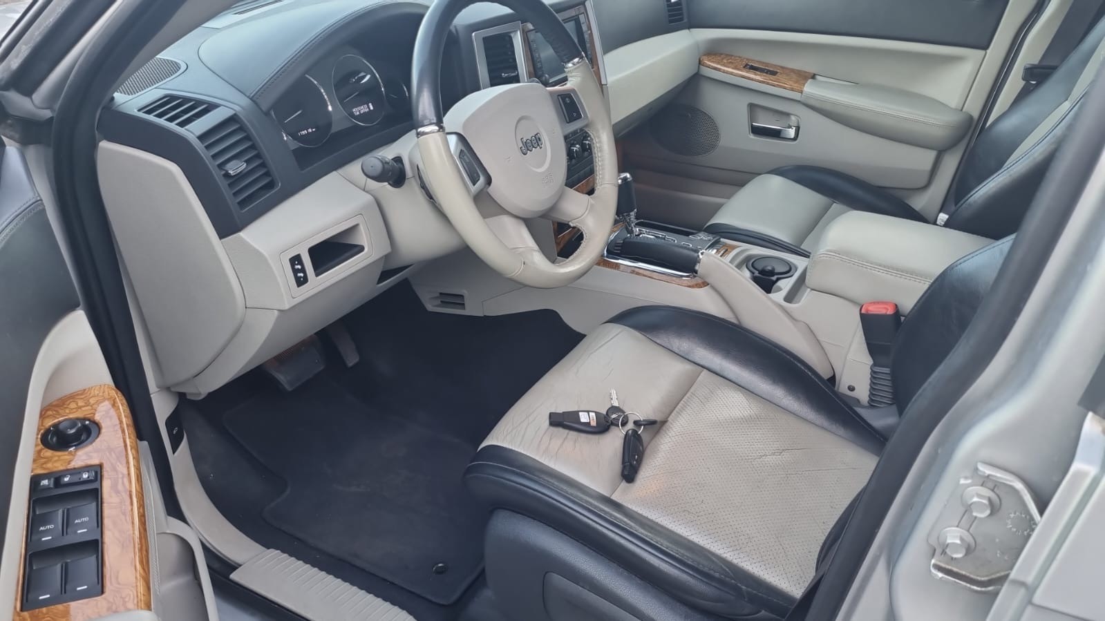 JEEP Gr.Cherokee 3.0 CRD Overland Automatic-image-3