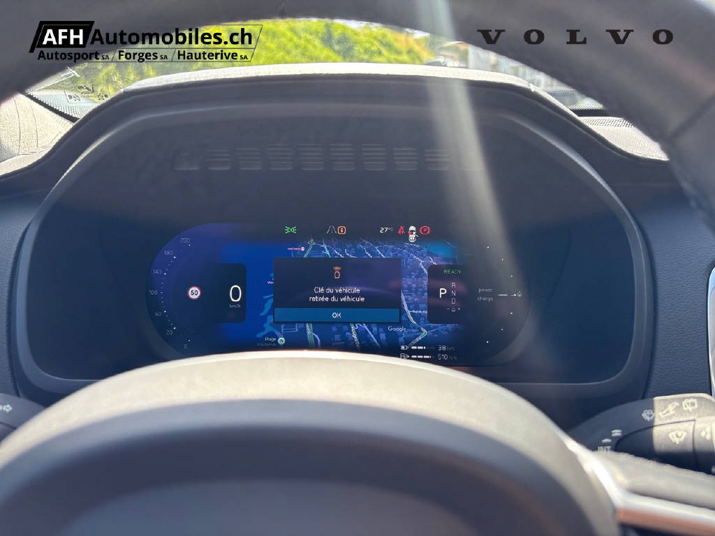 VOLVO XC90 T8 eAWD Ultim Dark-image-13