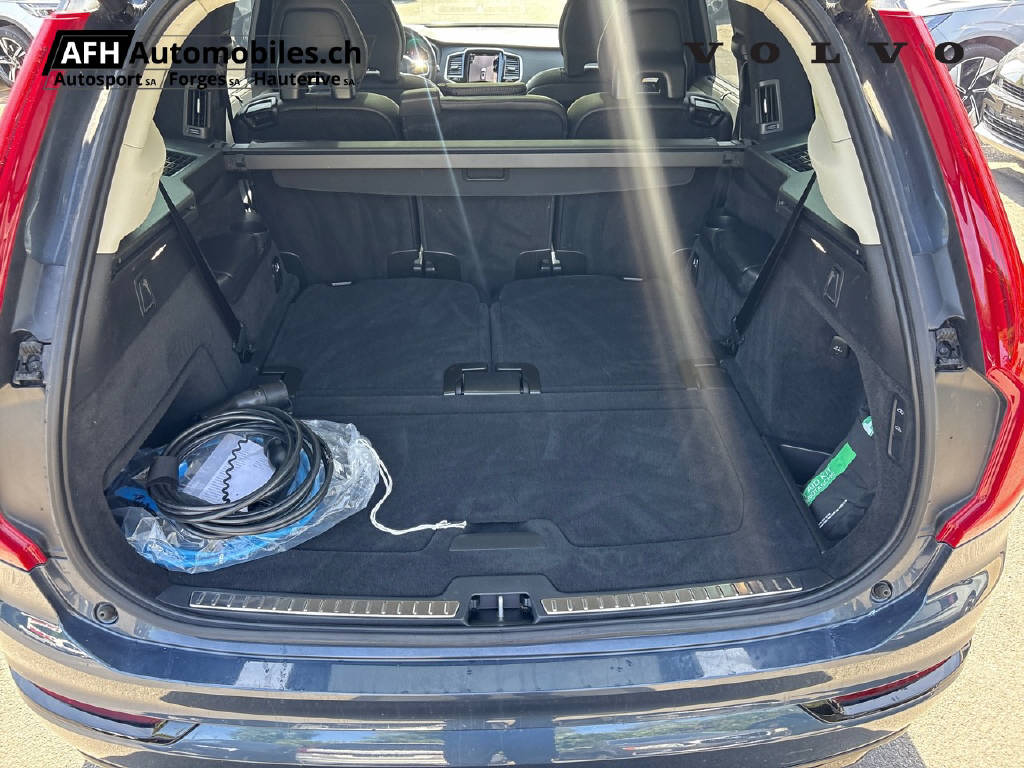 VOLVO XC90 T8 eAWD Ultim Dark-image-17
