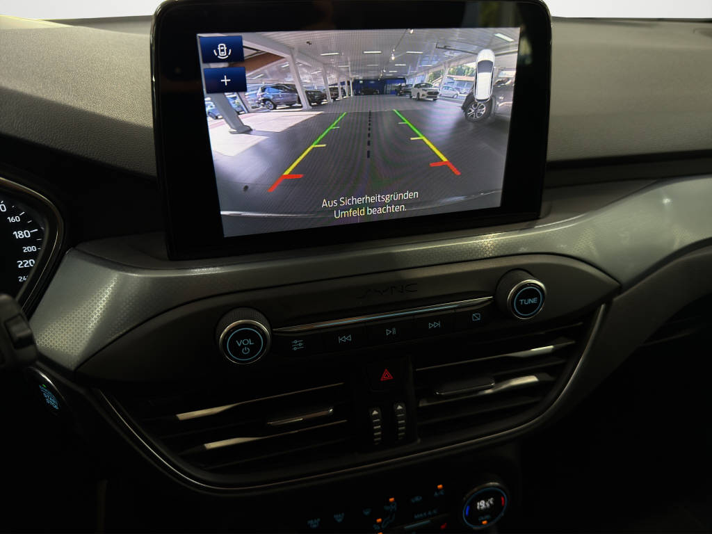FORD Focus Station Wagon 1.5 EcoBlue 120 Acti-image-10