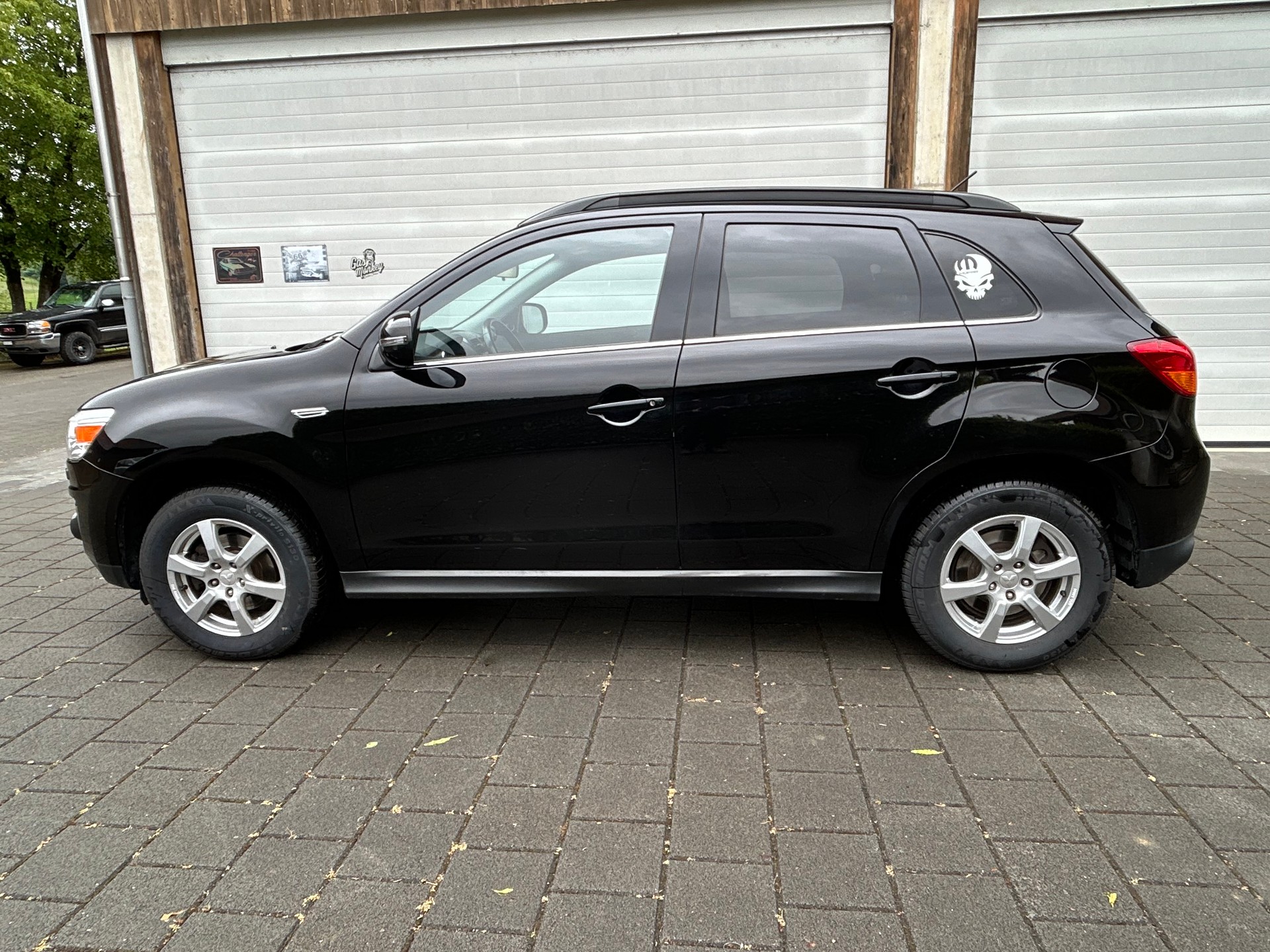 MITSUBISHI 2.2 DID Navigator 4x4-image-2