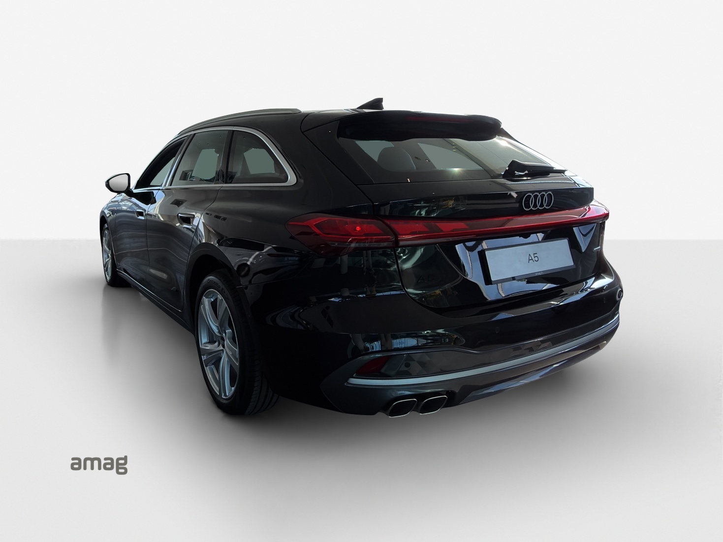 AUDI A5 Avant TDI quattro 150 kW Attraction S tronic-image-2