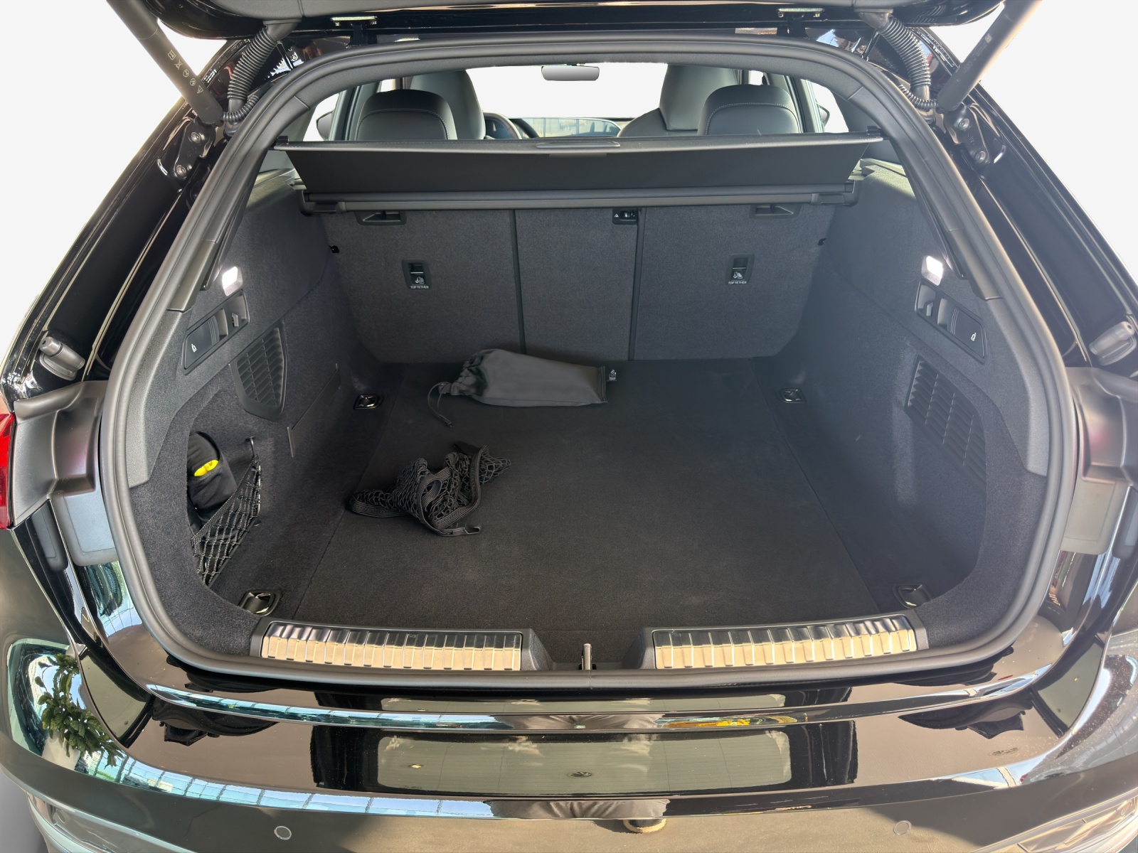 AUDI A5 Avant TDI quattro 150 kW Attraction S tronic-image-12